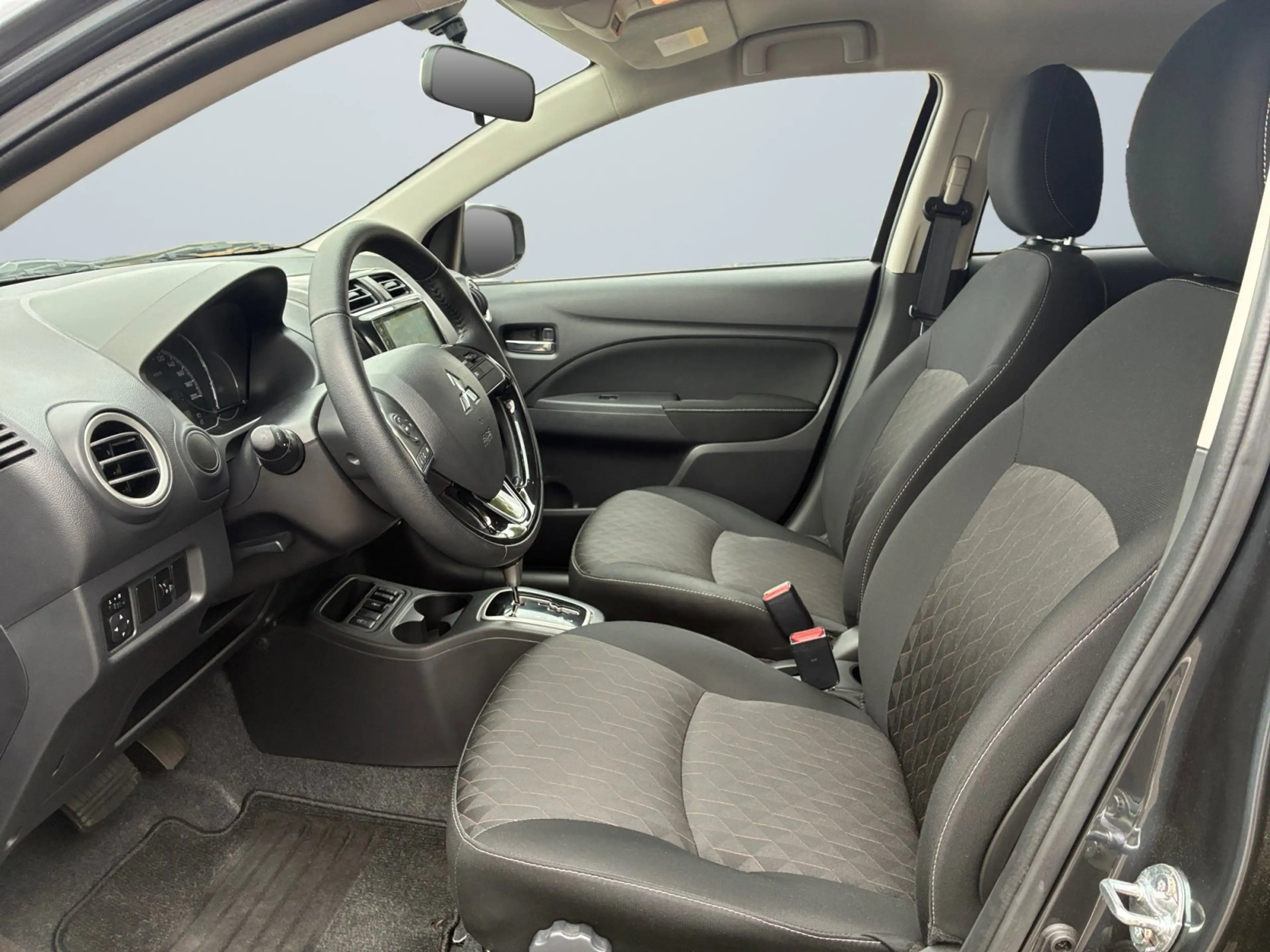 Mitsubishi Space Star Select+ 1.2 MIVEC CVT Tempomat USB — photo 7