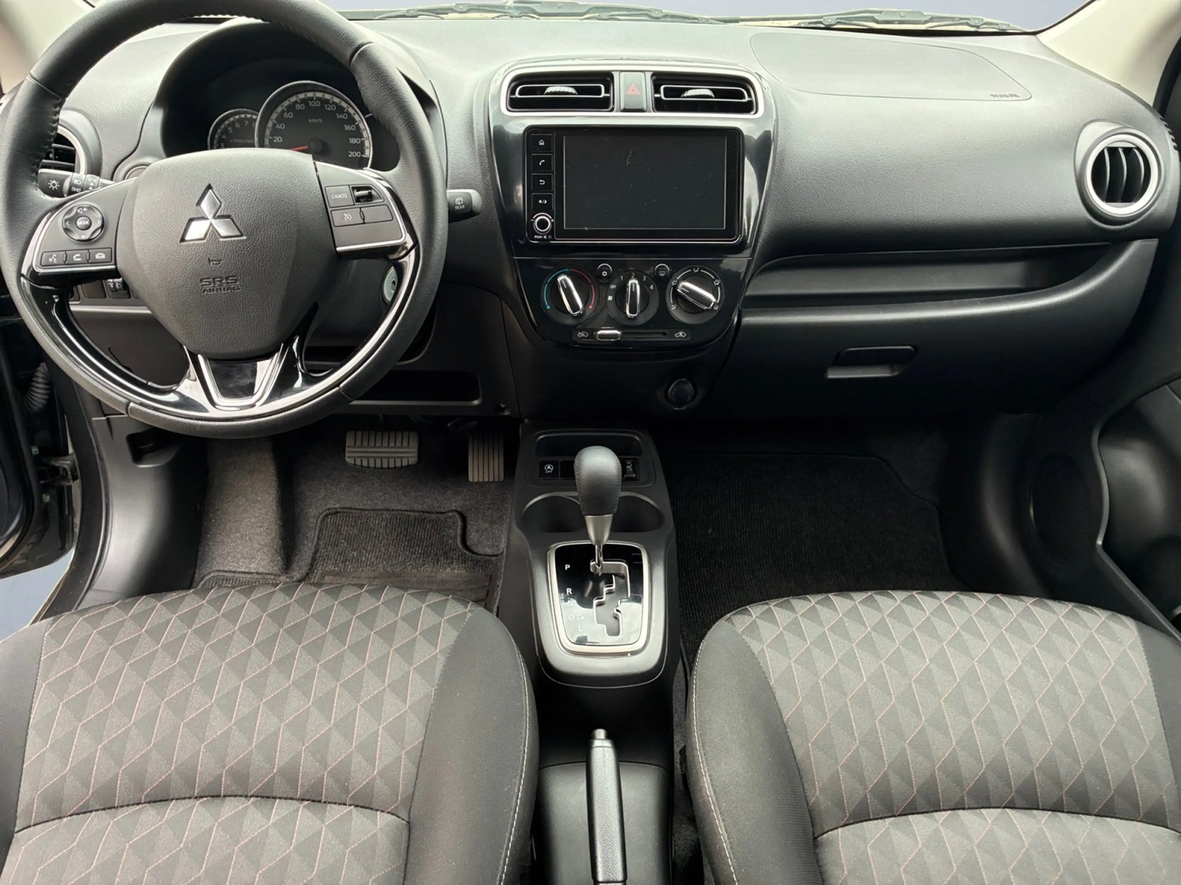 Mitsubishi Space Star Select+ 1.2 MIVEC CVT Tempomat USB — photo 8