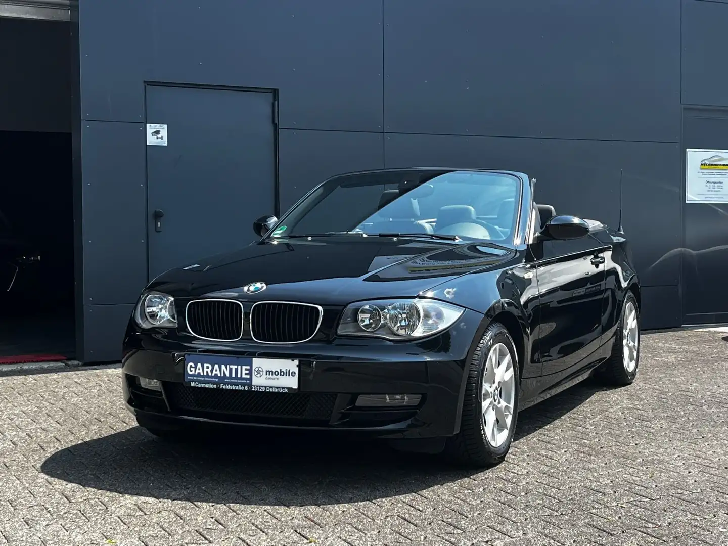 BMW 118 1er Cabrio PDC/ Klima/ Scheckheft/ Tempomat Noir - 2