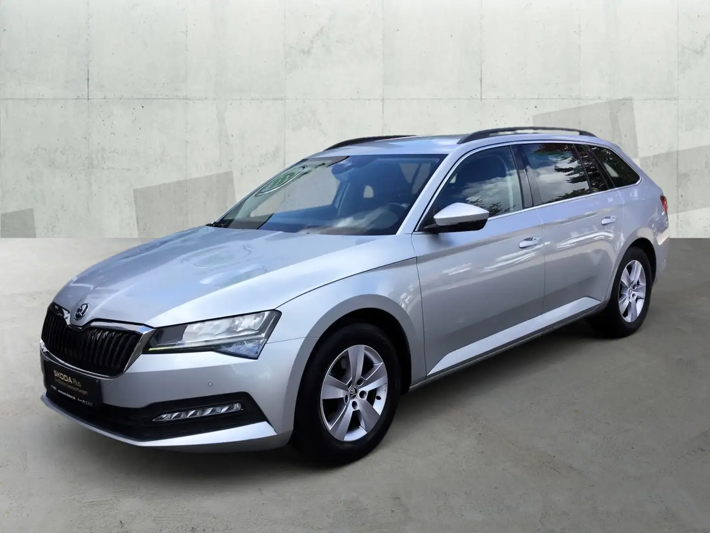 Skoda Superb Combi 2.0 TDI DSG *AHK *LED *VIRTUAL *NAVI *SHZ * Silber - 2