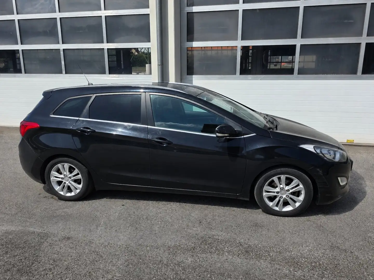 Hyundai i30 i30 CW 1,6 CRDi Europe Plus DPF Europe Plus - 2