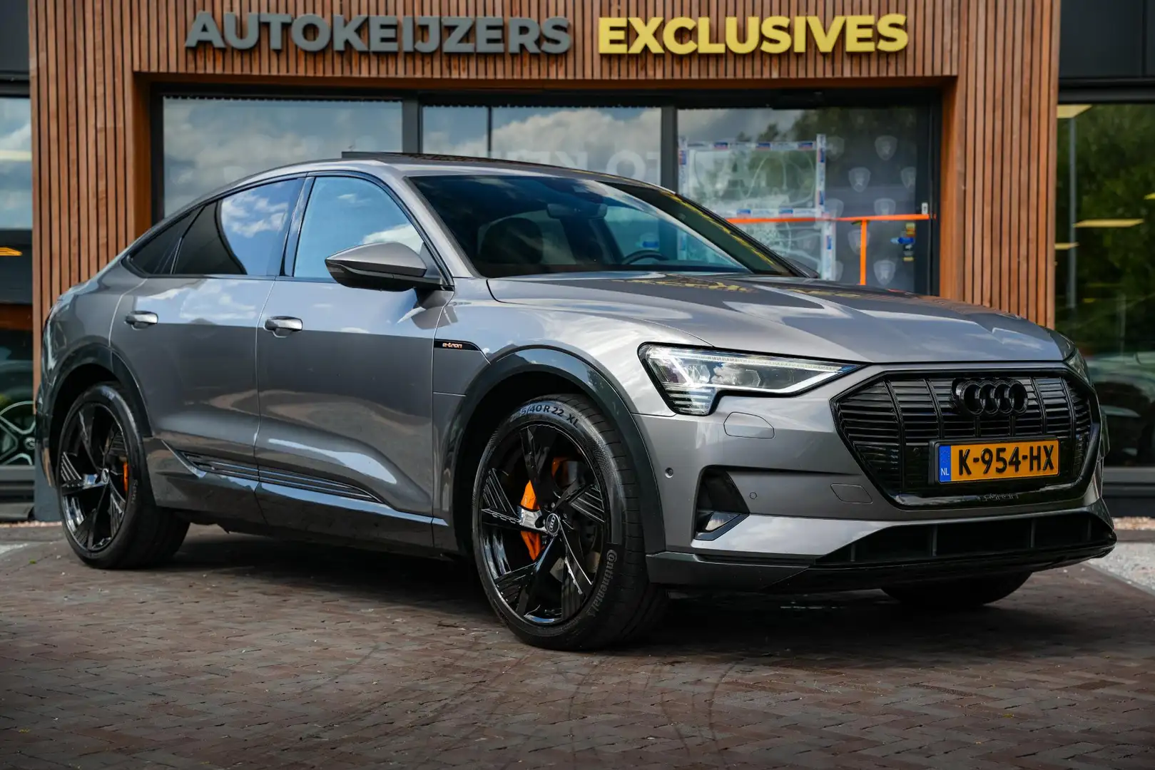 Audi e-tron Sportback 50 quattro Business edition Plus 71 kWh Grijs - 1