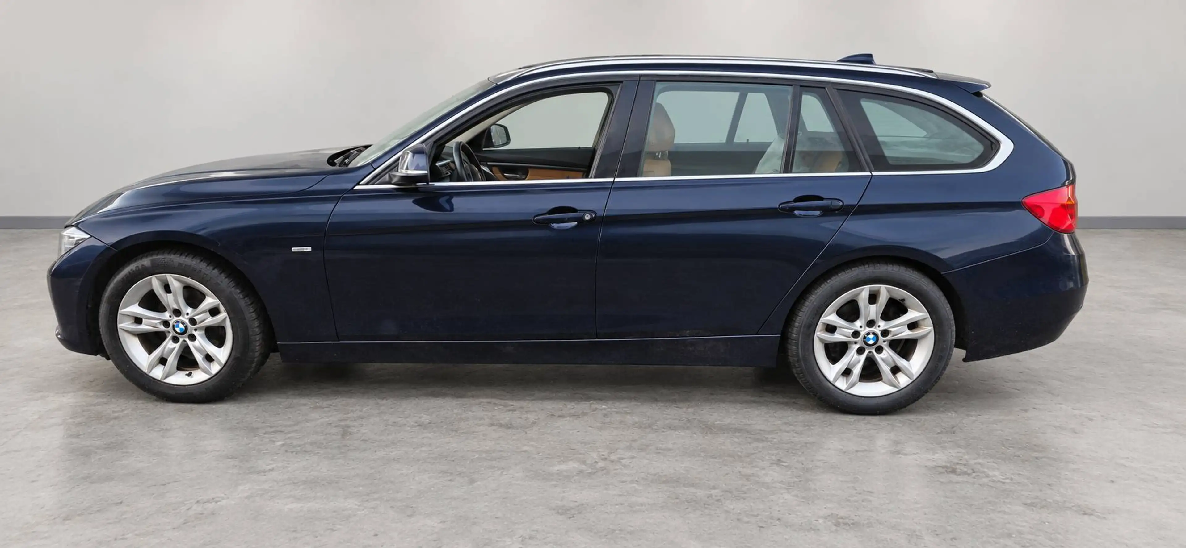 BMW 318 318 d — photo 8