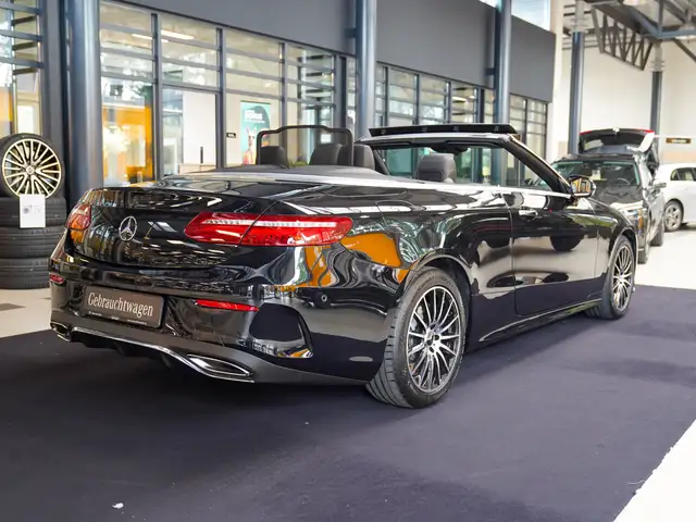 Mercedes-Benz E-Class view 2