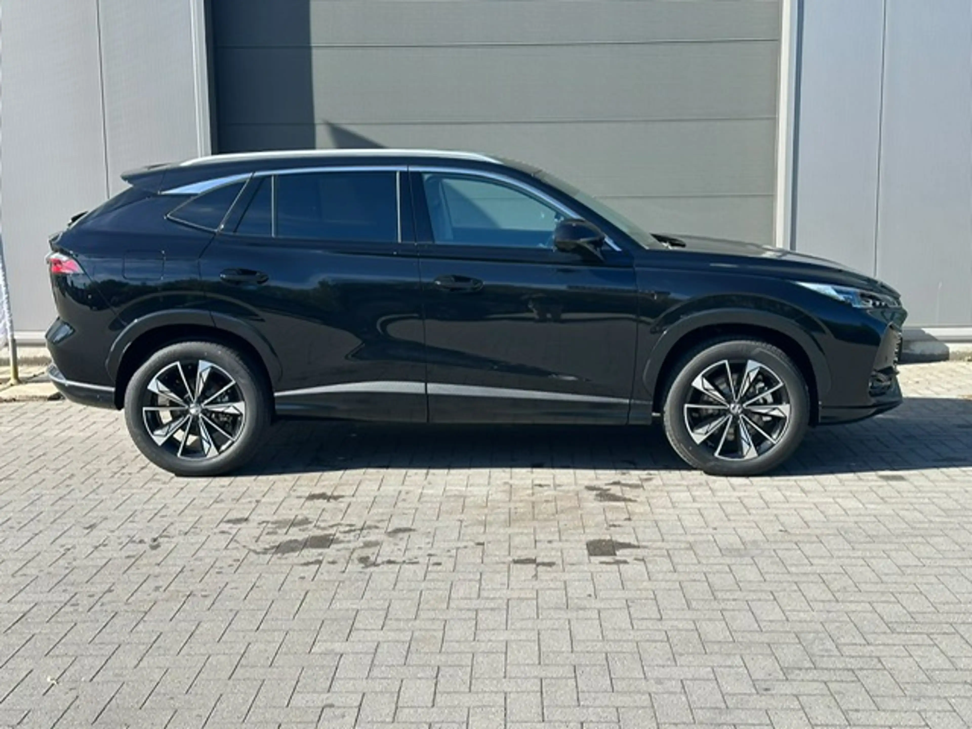 MG HS Luxury line — photo 4