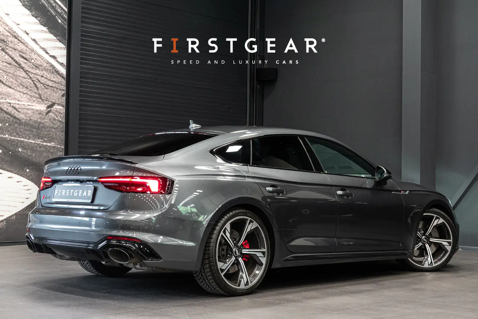 Audi RS5 Sportback 2.9 TFSI quattro *RS Sport-chassis / RS- Grijs - 2