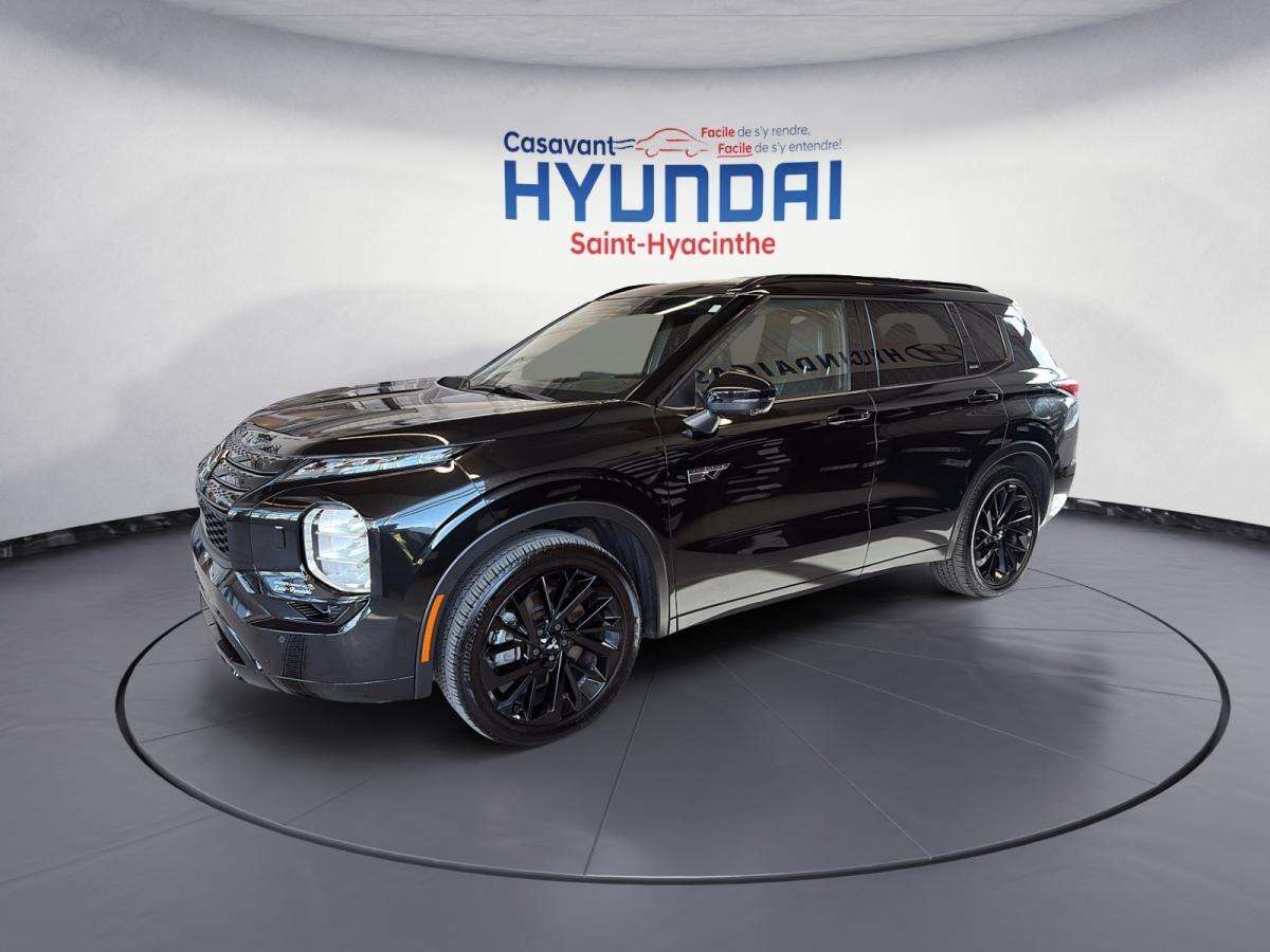 2024 Mitsubishi Outlander NOIR S-AWC