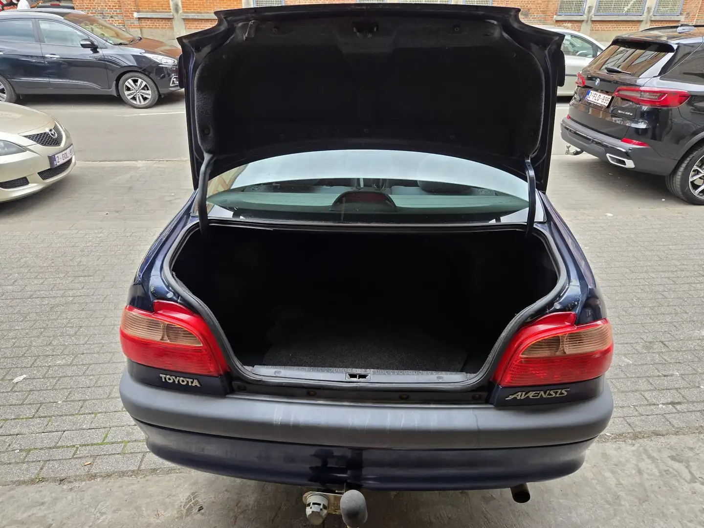 Toyota Avensis 1.6i VVT-i 16v L. Terra Attica Argent - 2