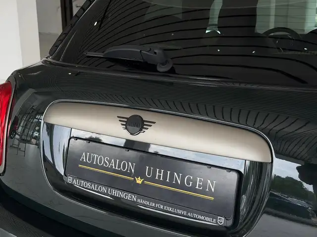 Mini Hatch view 11