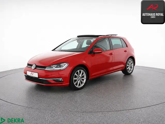 2019 Volkswagen Golf in Red for sale