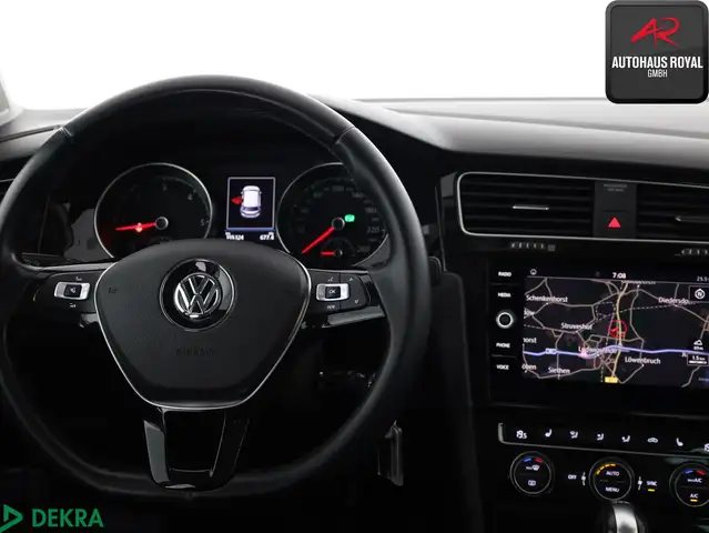 Volkswagen Golf view 15