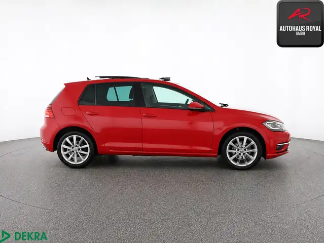 Volkswagen Golf view 6