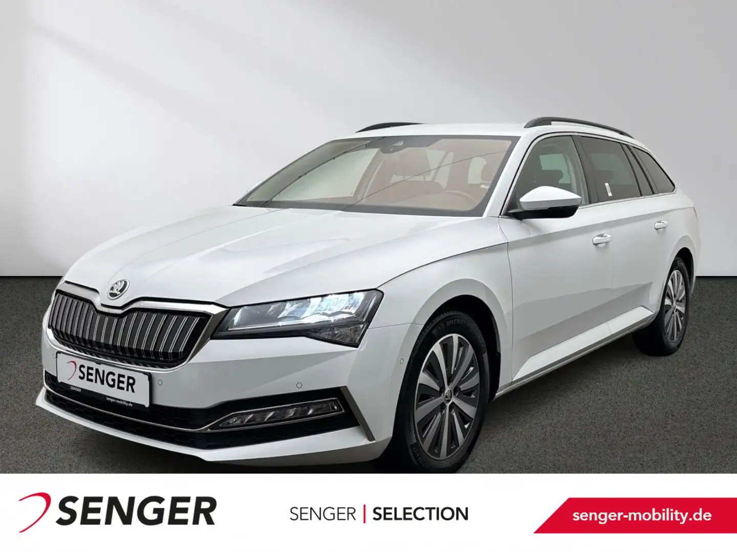 Skoda Superb Combi Ambition 1.4 TSI iV CarPlay LED ACC Blanc - 1
