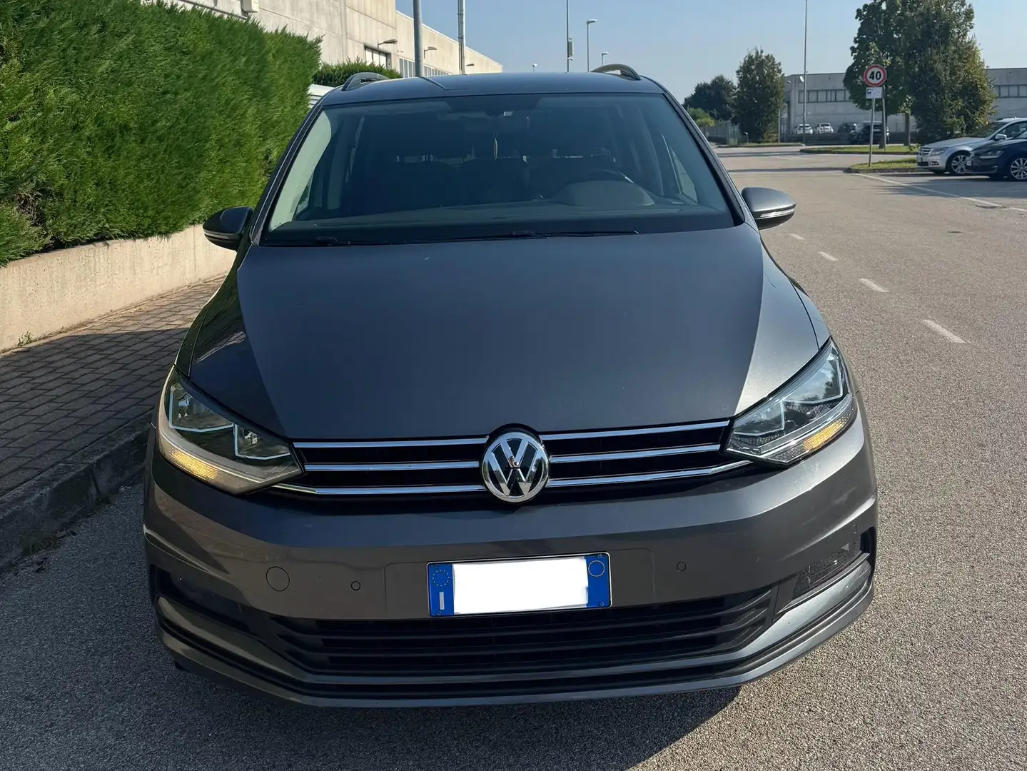 Volkswagen Touran Touran III 2015 2.0 tdi Executive Grau - 2