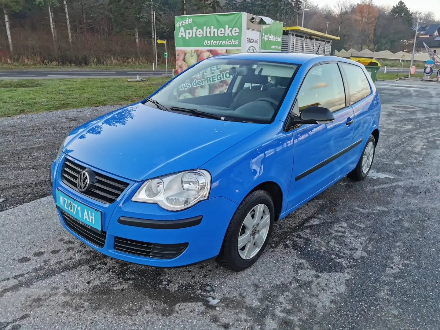 Volkswagen Polo Blau - 1