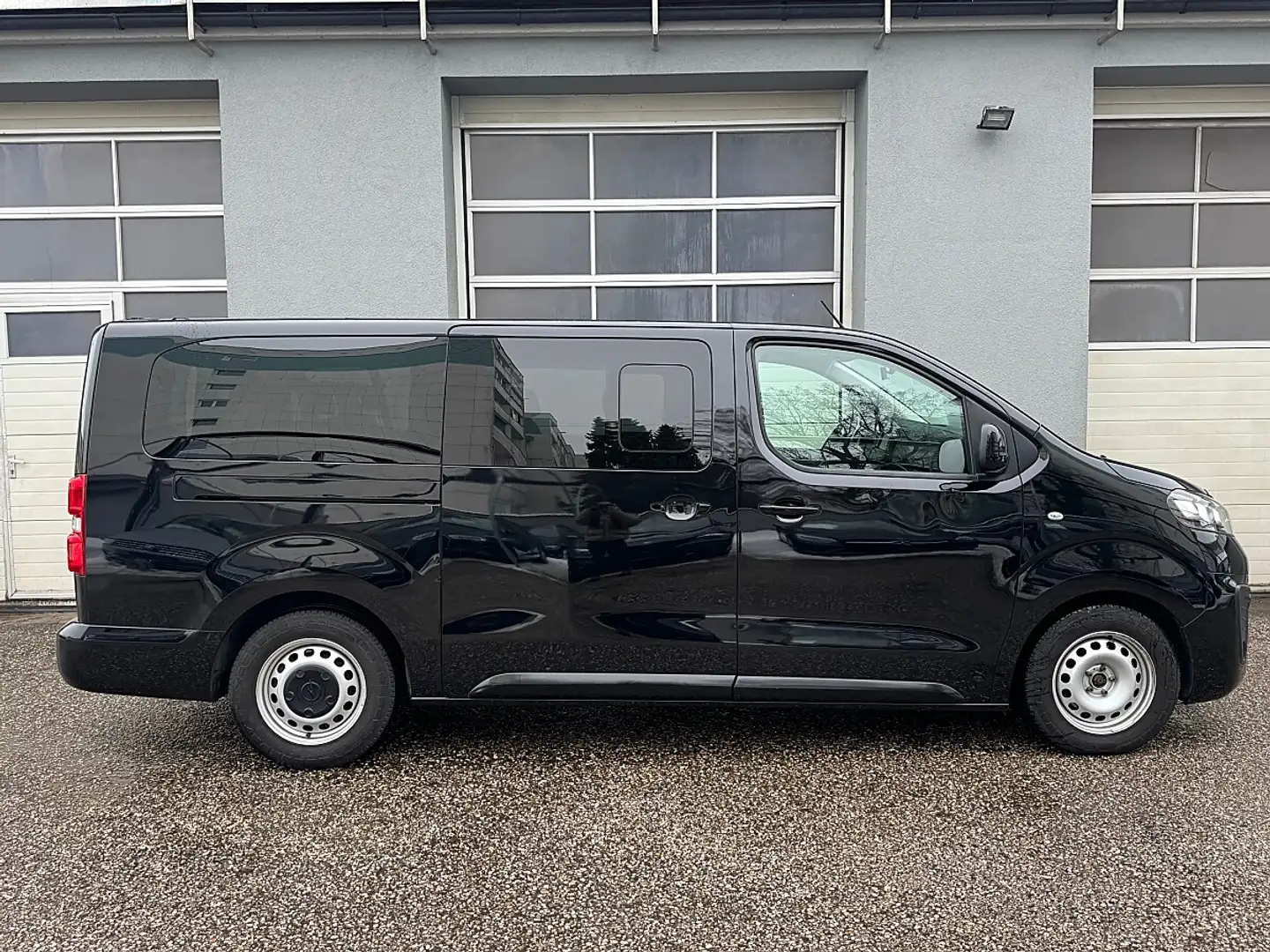 Opel Vivaro BUS 2,0 Diesel Lang *9-SITZER* Noir - 2