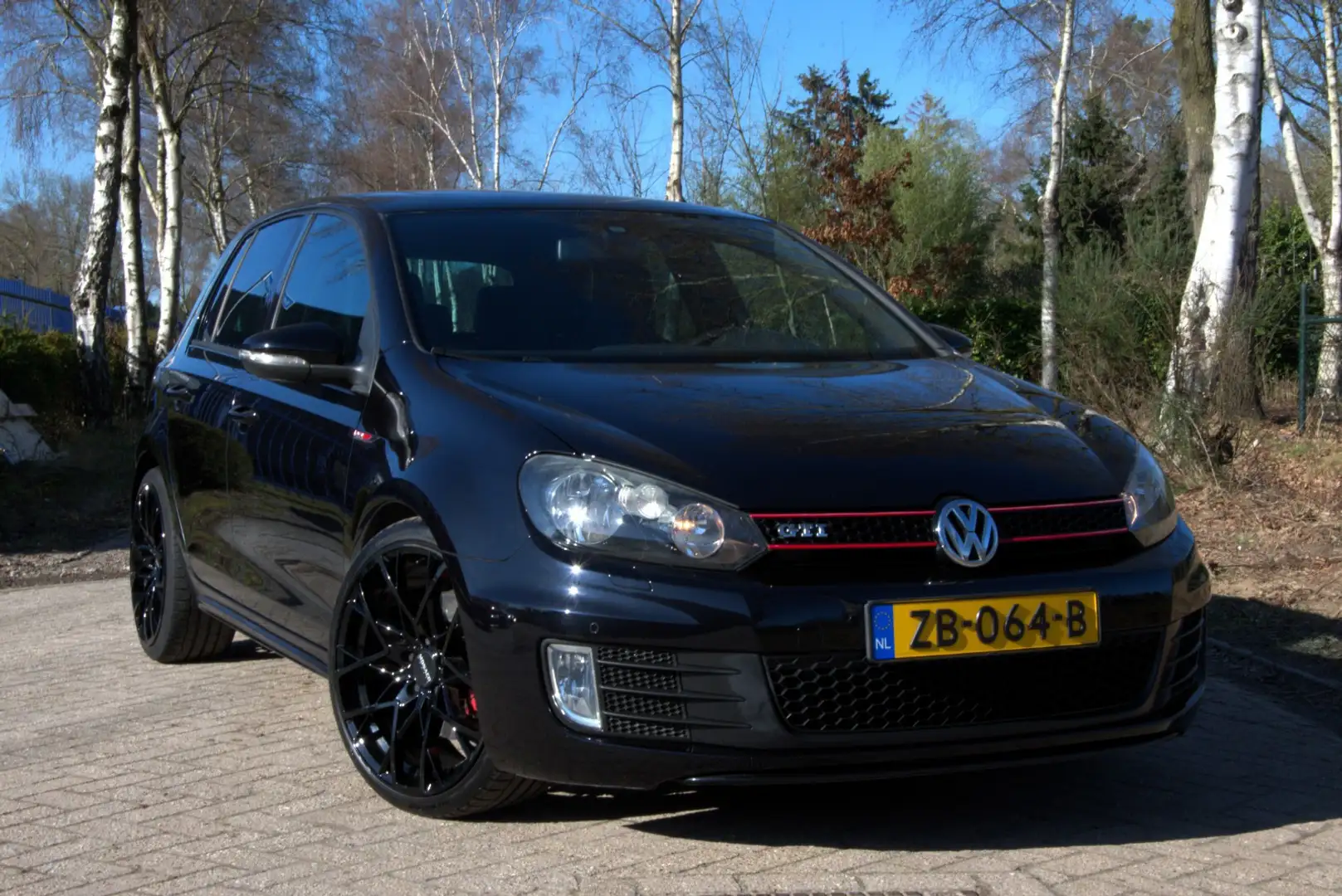 Volkswagen Golf GTI 2.0 , Leder , schuifdak ,Stoel verwarming. Schwarz - 2