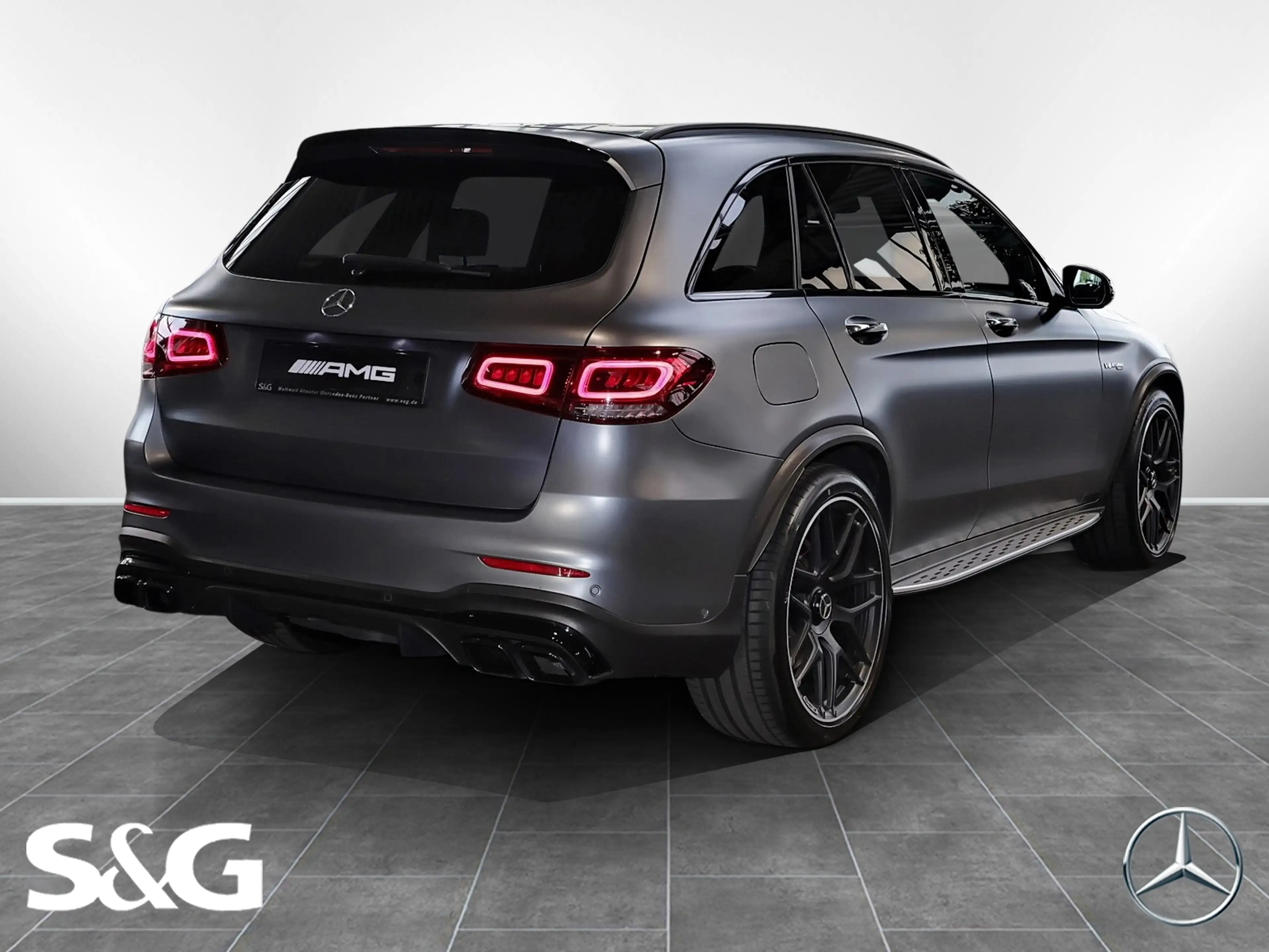 Mercedes-Benz GLC 63 AMG 4M Night+21+Pano+AHK+RüKam+Totwink. — photo 3