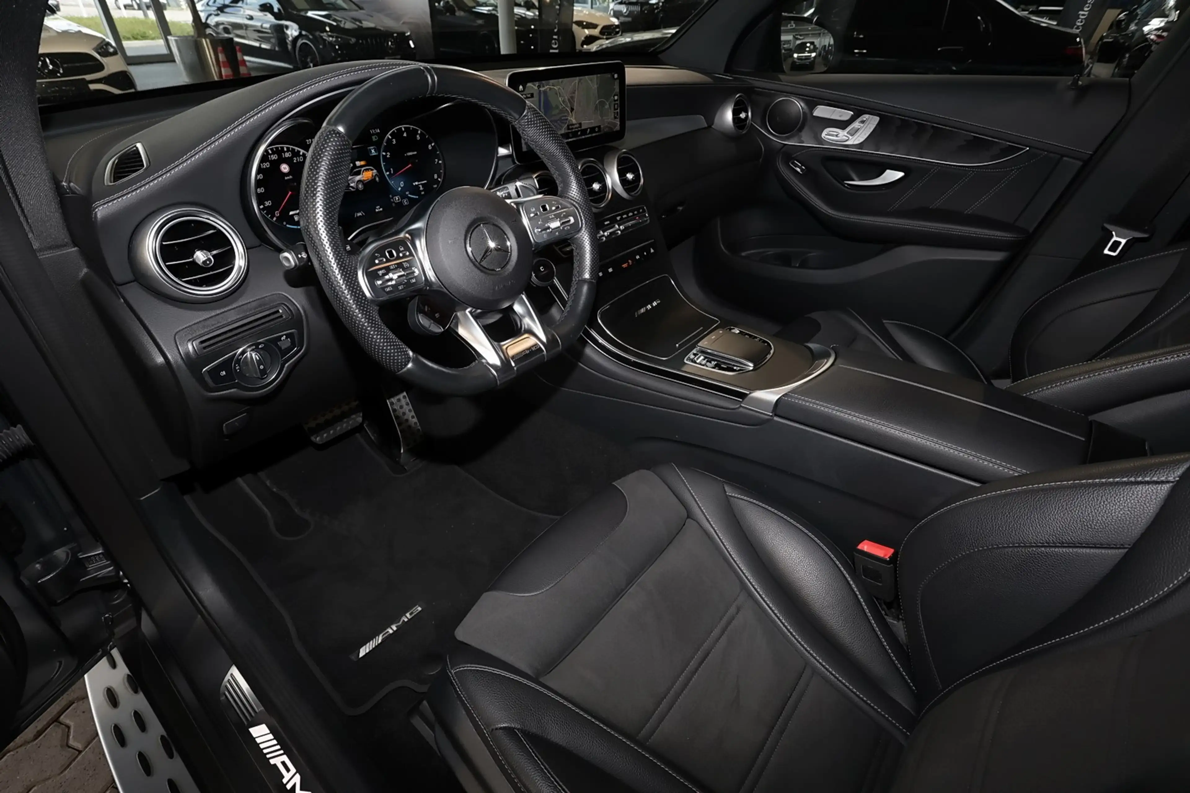 Mercedes-Benz GLC 63 AMG 4M Night+21+Pano+AHK+RüKam+Totwink. — photo 10