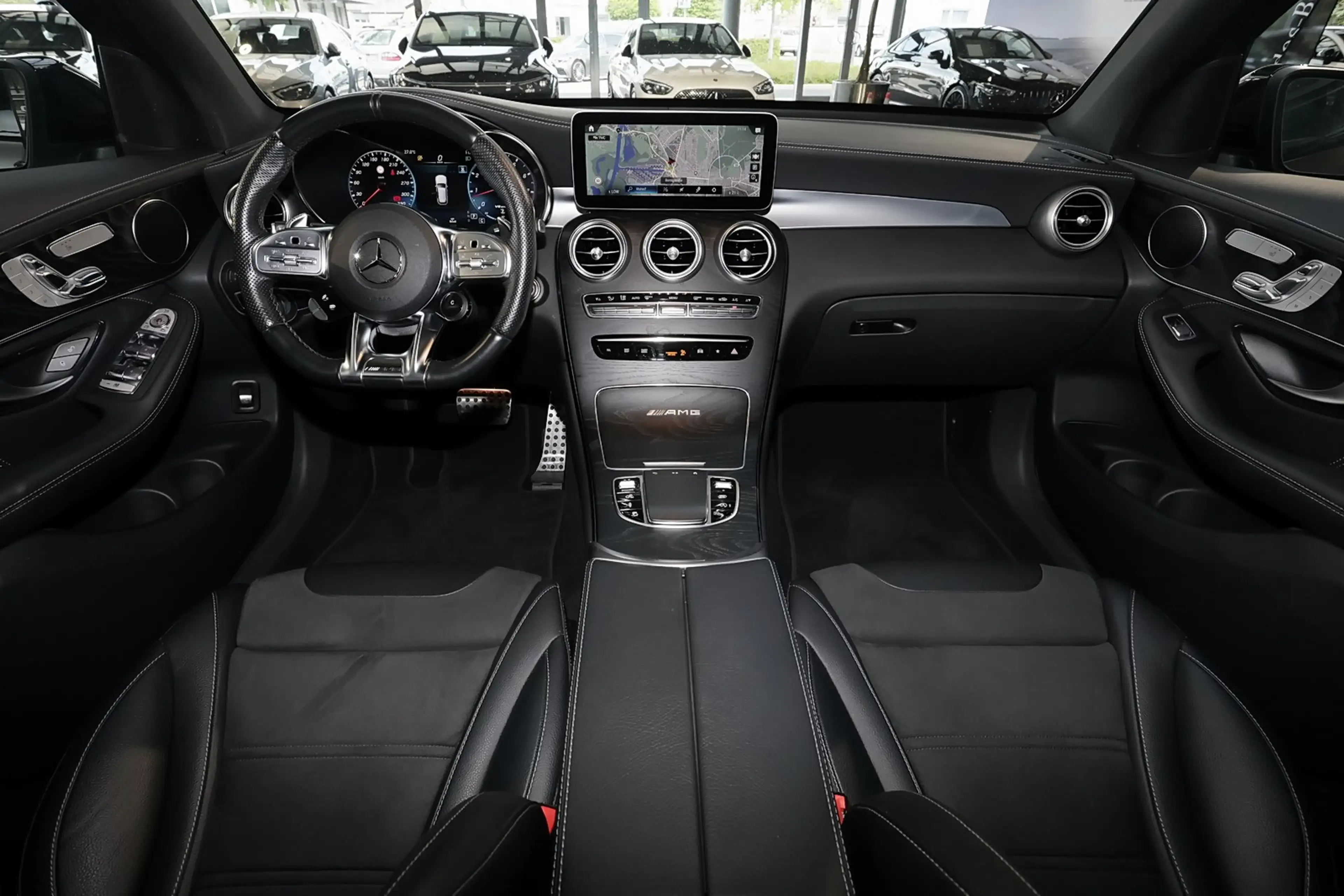 Mercedes-Benz GLC 63 AMG 4M Night+21+Pano+AHK+RüKam+Totwink. — photo 6