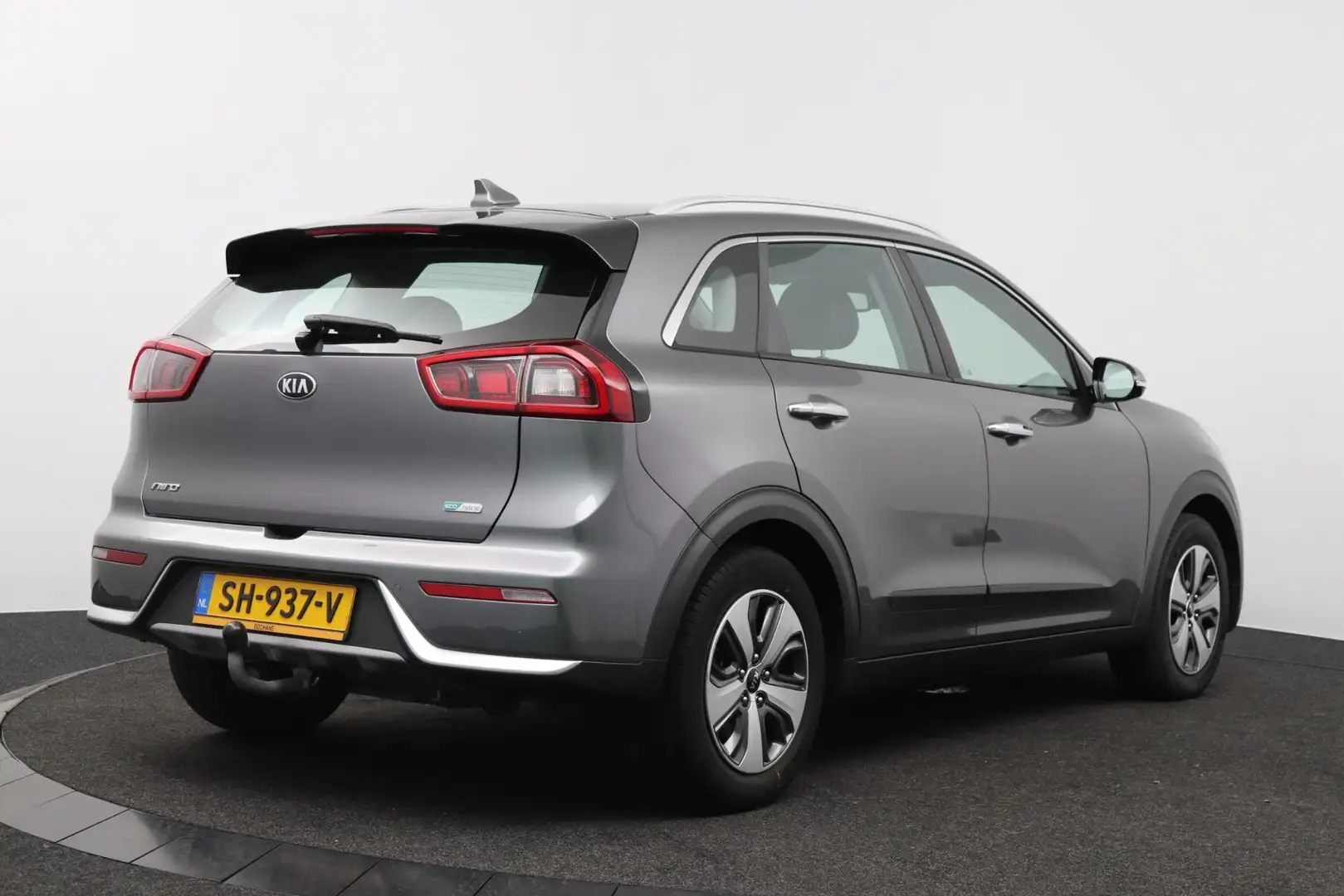 Kia Niro 1.6 GDi Hybrid DynamicLine | Trekhaak | Goed onder Grijs - 2