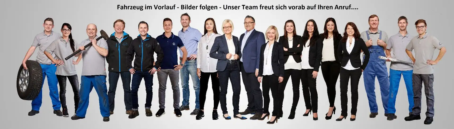 Volkswagen Golf VIII Variant R-Line eTSI Schwarz - 1