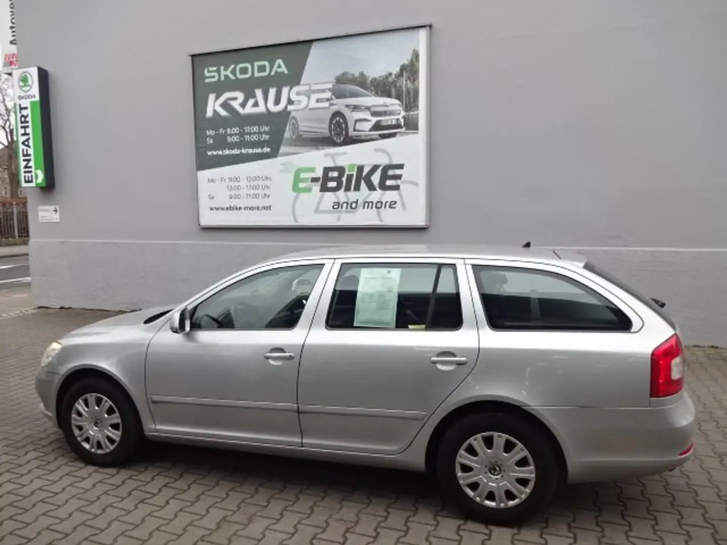 Skoda Octavia Ambition Silber - 2