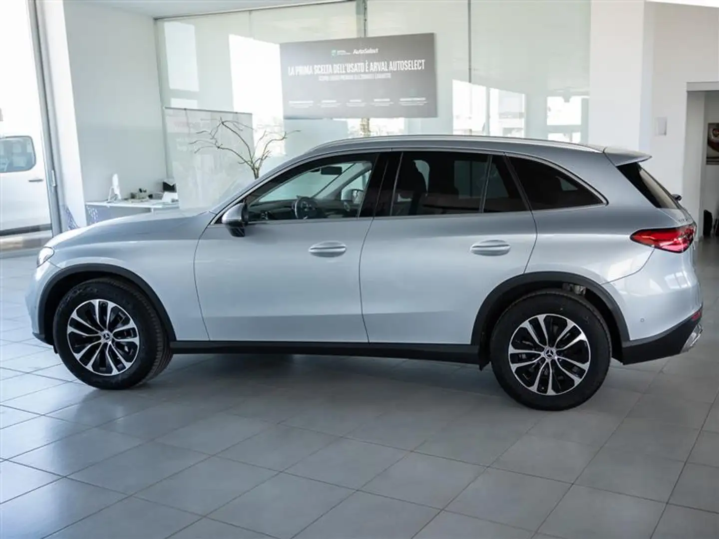 Mercedes-Benz GLC 220 d ADVANGARDE 36 MESI DI GARANZIA Gris - 2