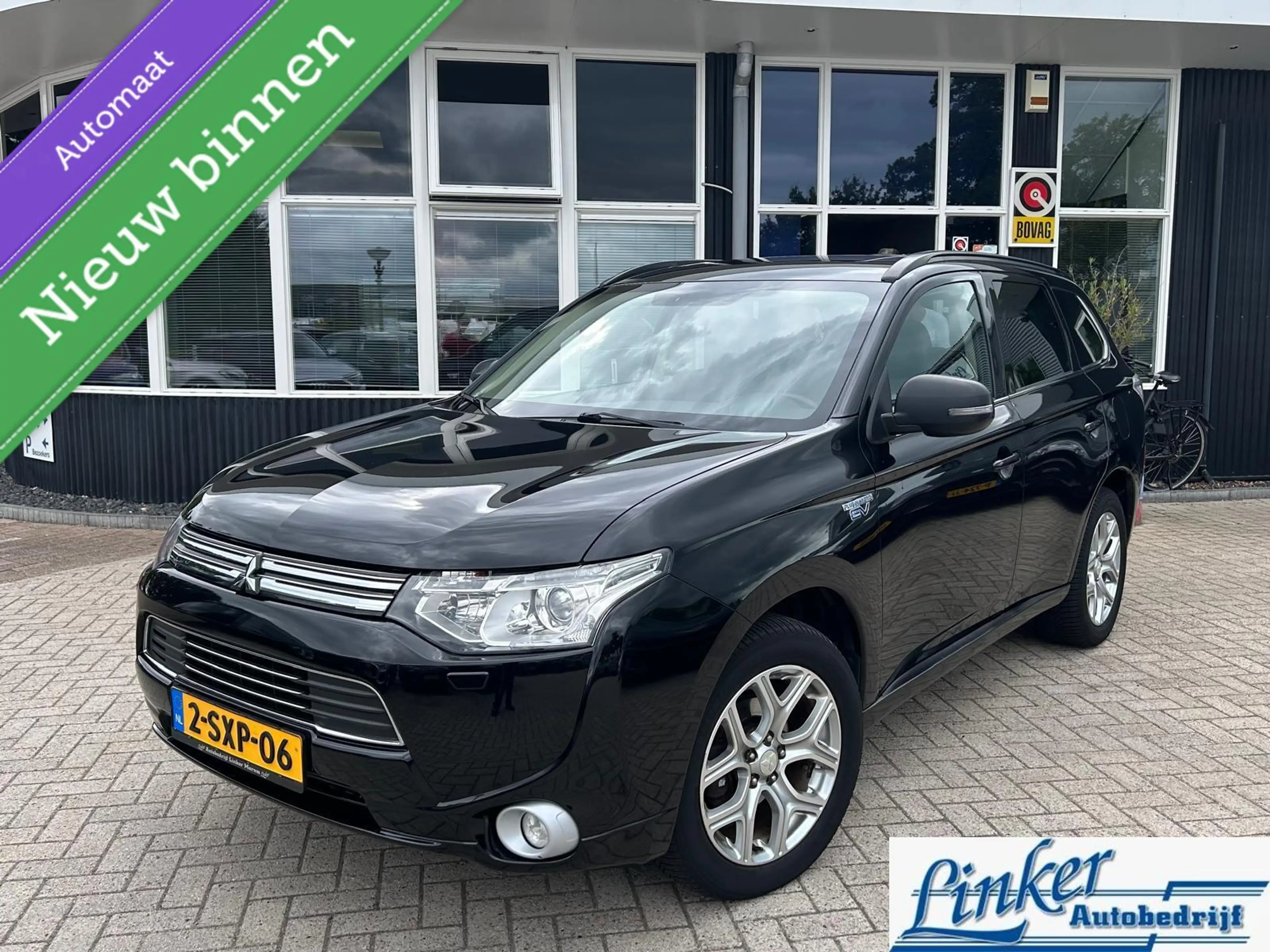 Mitsubishi Outlander 2.0 PHEV Instyle| Airco | Pano| Cruise|