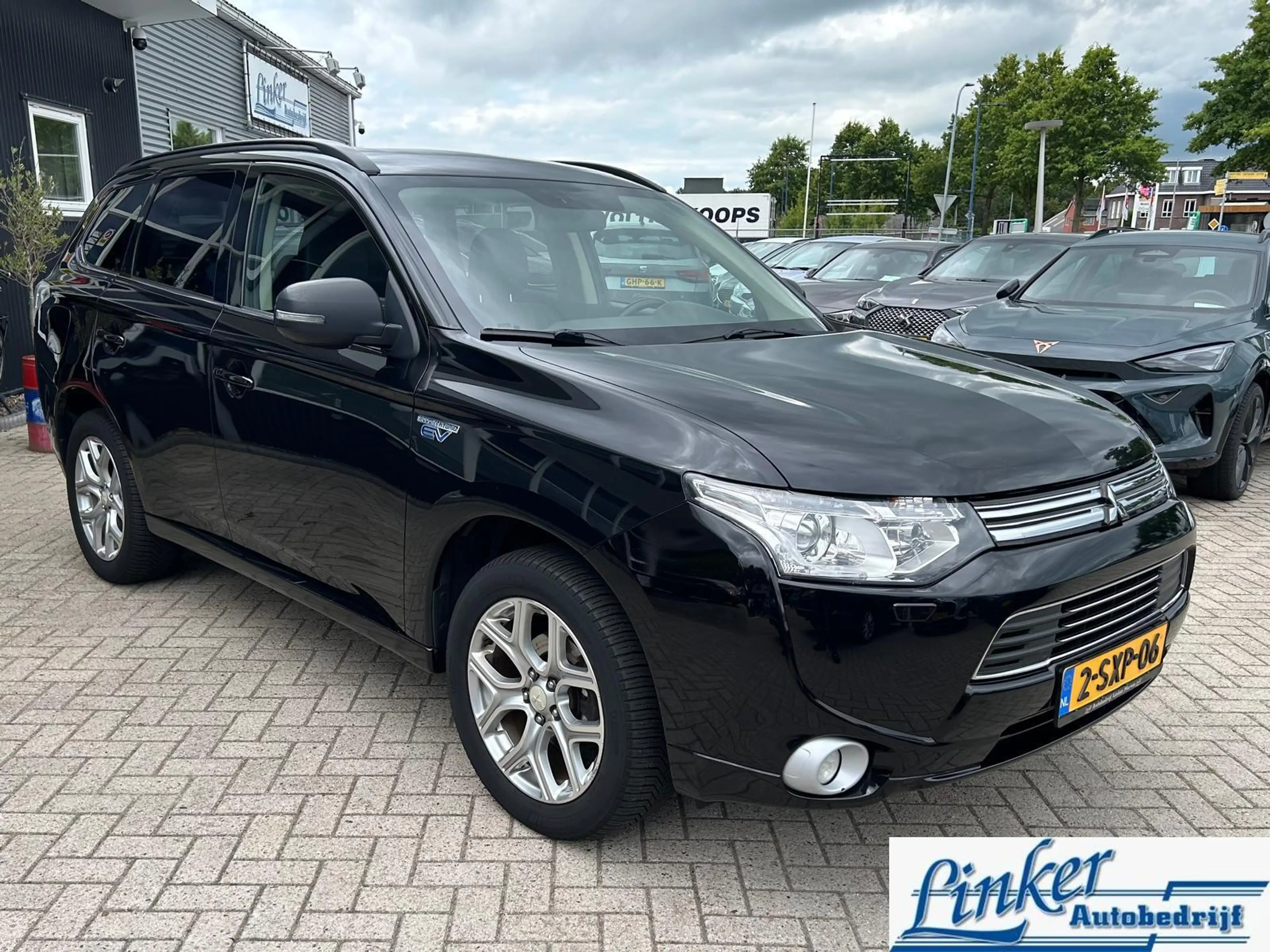 Mitsubishi Outlander 2.0 PHEV Instyle| Airco | Pano| Cruise| — photo 5