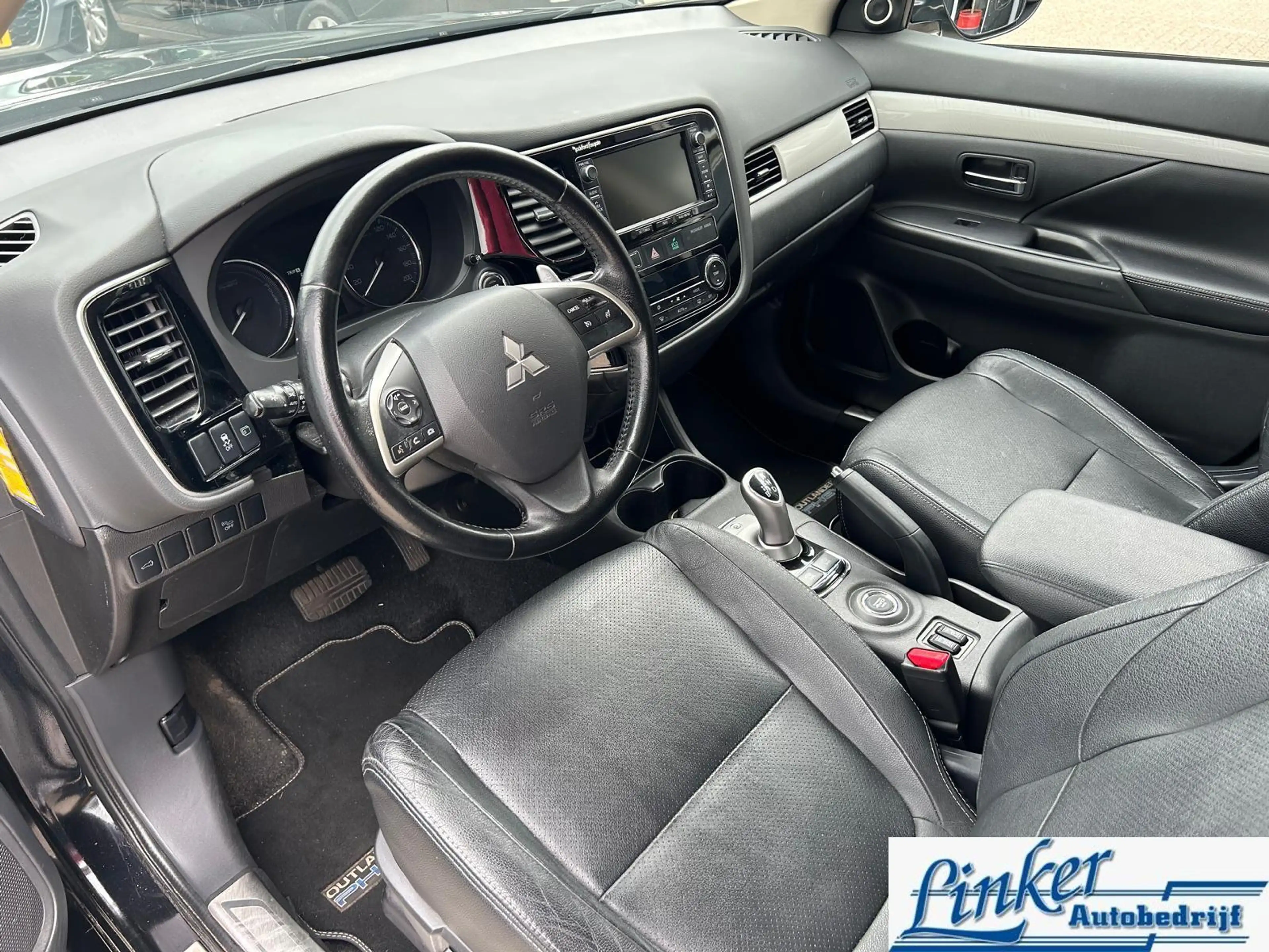 Mitsubishi Outlander 2.0 PHEV Instyle| Airco | Pano| Cruise| — photo 14