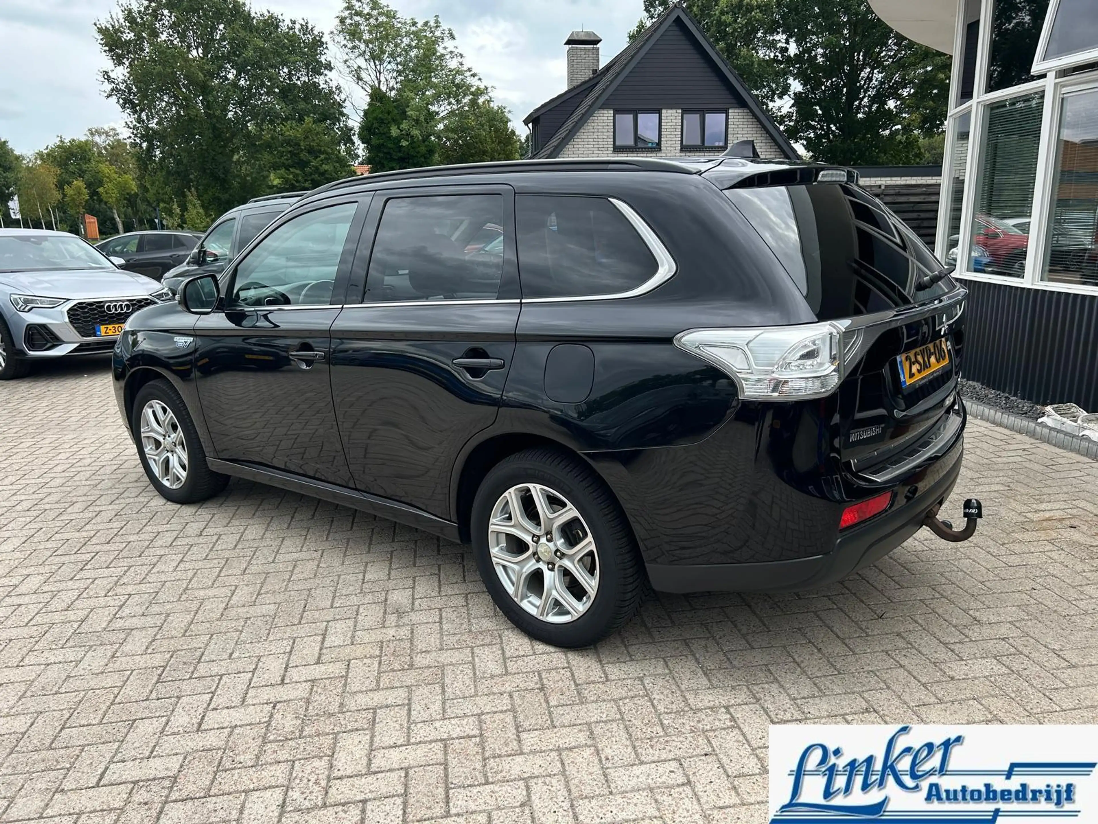 Mitsubishi Outlander 2.0 PHEV Instyle| Airco | Pano| Cruise| — photo 9