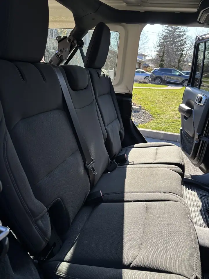 Jeep Wrangler снимка Jeep Wrangler