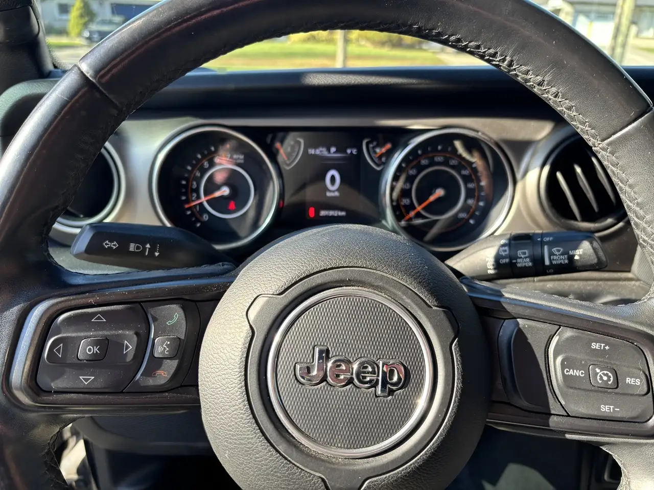 Jeep Wrangler снимка Jeep Wrangler