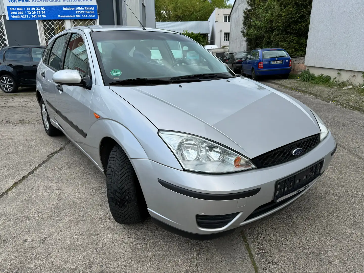 Ford Focus 1.6L Finesse 100 Silber - 2