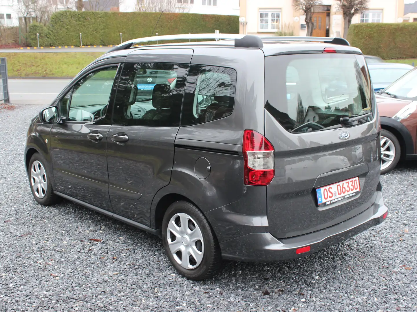 Ford Tourneo Courier *Klimaanlage*Tempomat*Finanazierung* Grijs - 2