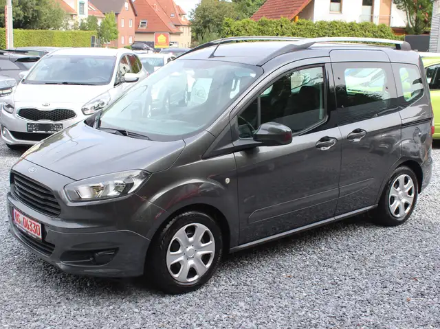Ford Tourneo Courier *Klimaanlage*Tempomat*Finanazierung*
