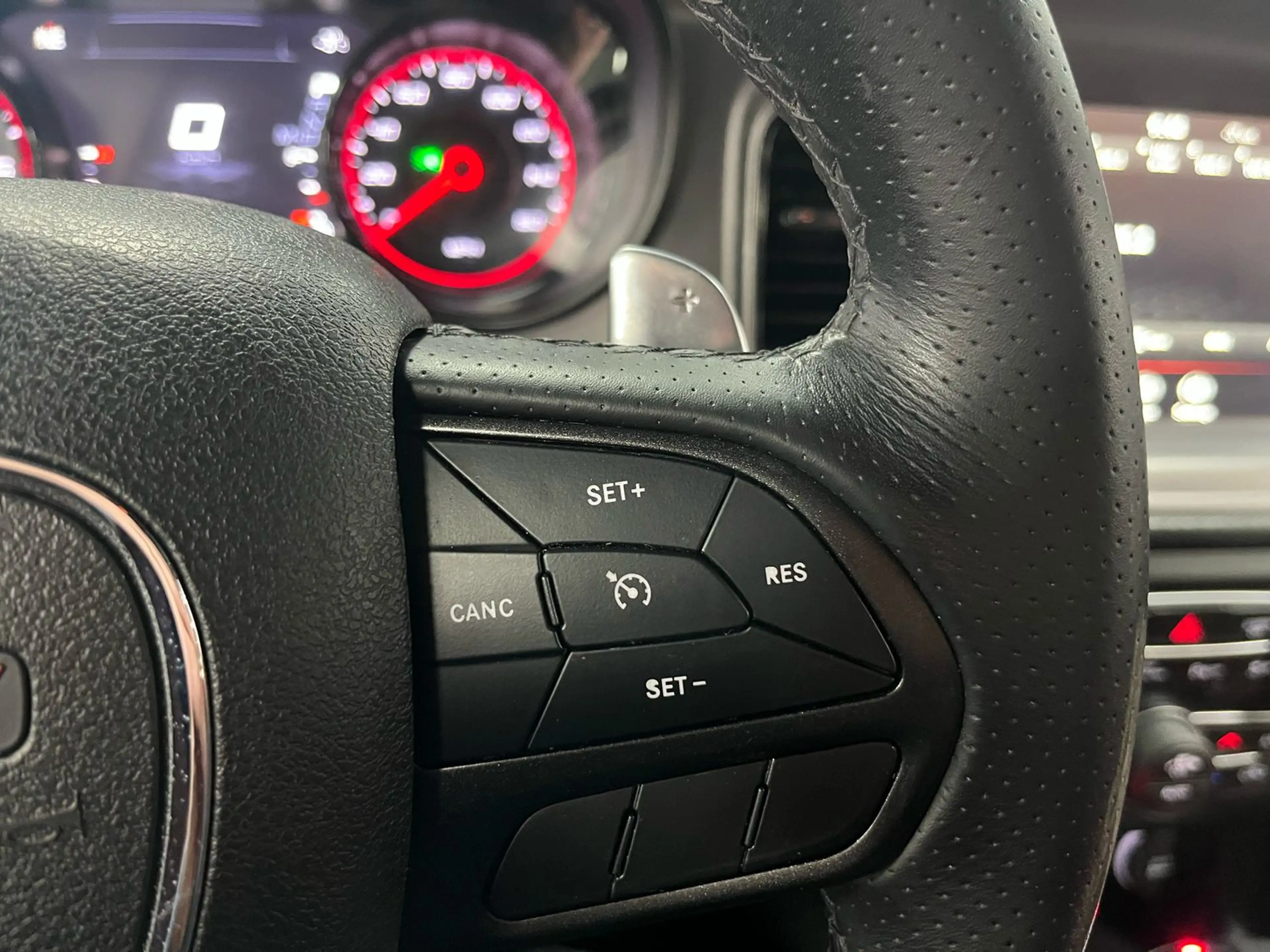 Dodge Charger RT 5,7l V8 *SHZ / AUT / LEDER* — photo 14
