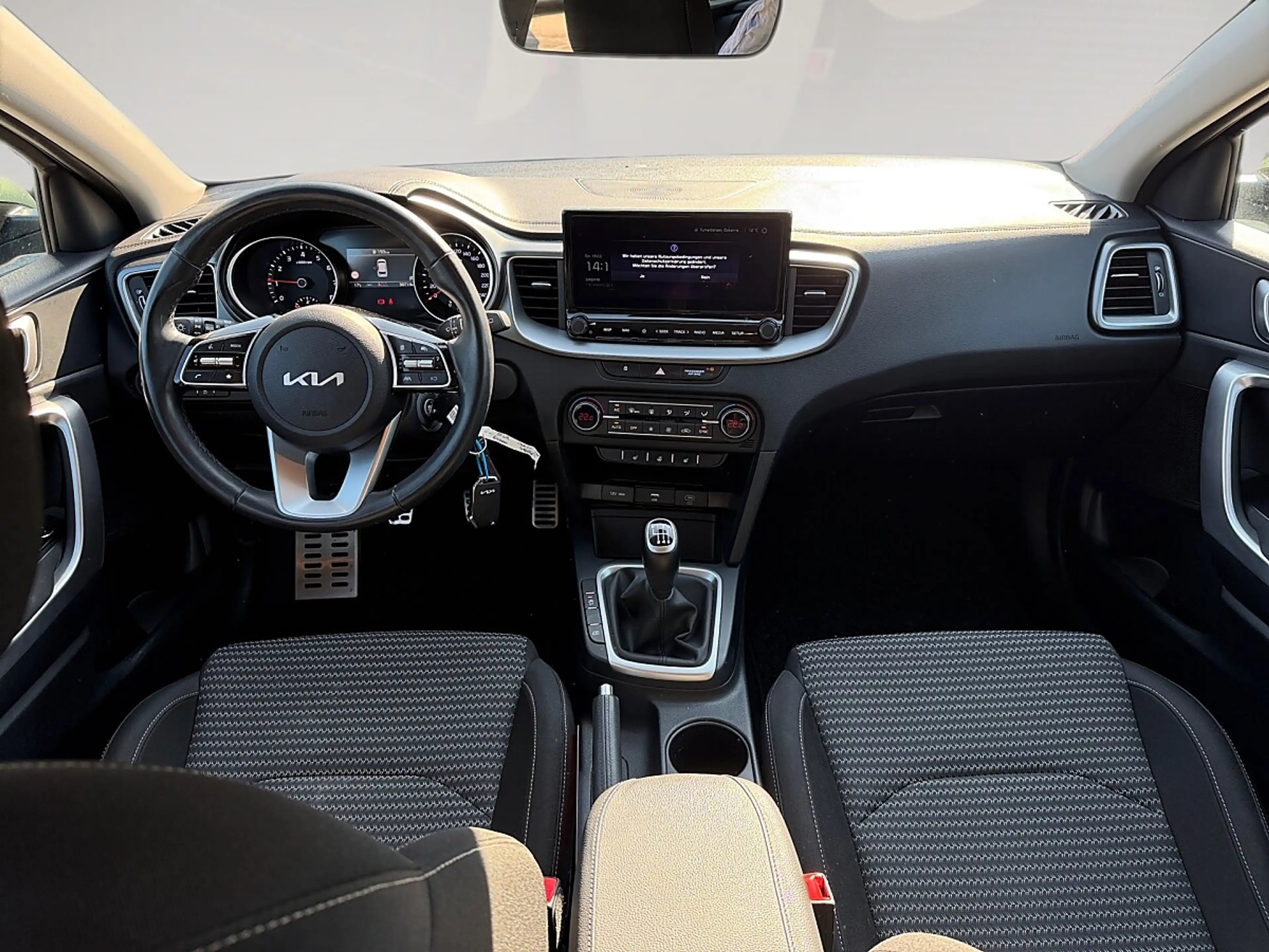 Kia Ceed SW / cee'd SW ceed SW 1,0 T-GDI GPF ISG Silber *Style Paket* — photo 15