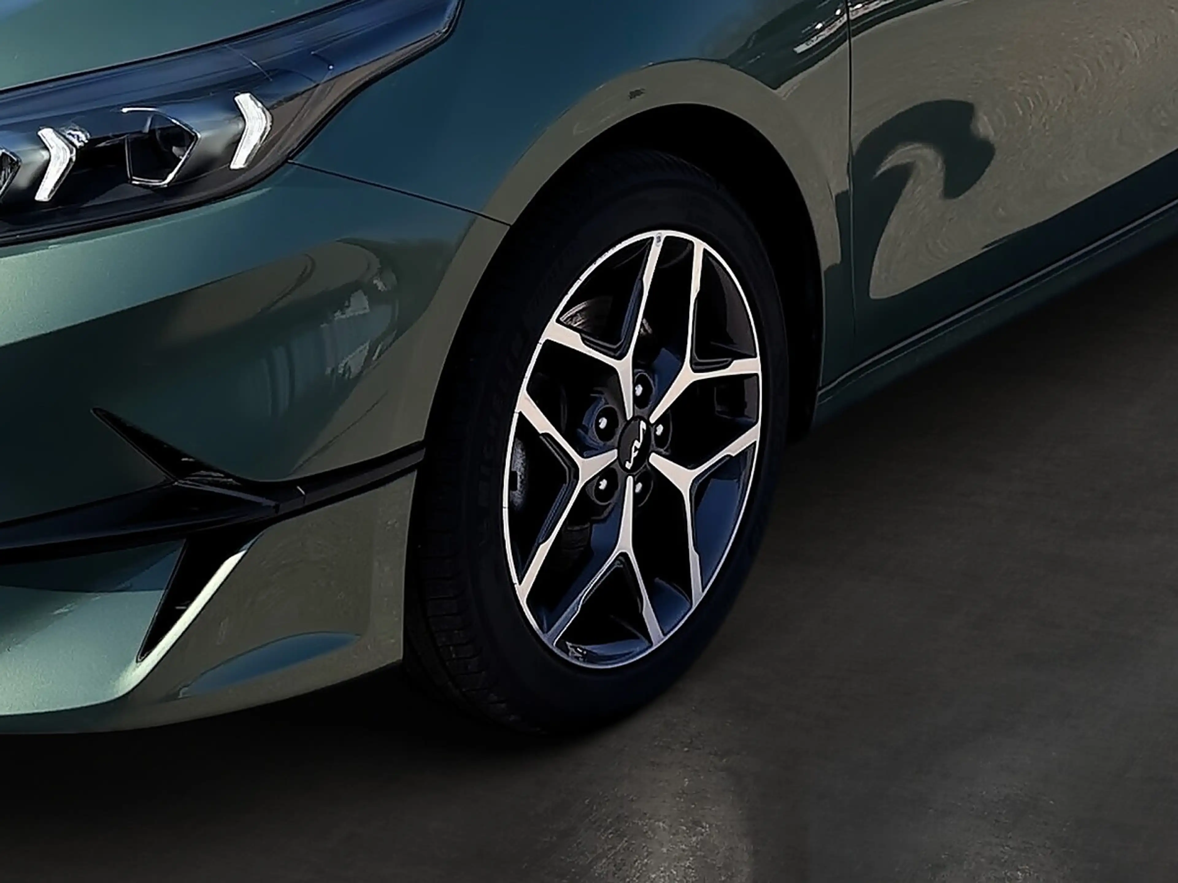 Kia Ceed SW / cee'd SW ceed SW 1,0 T-GDI GPF ISG Silber *Style Paket* — photo 9