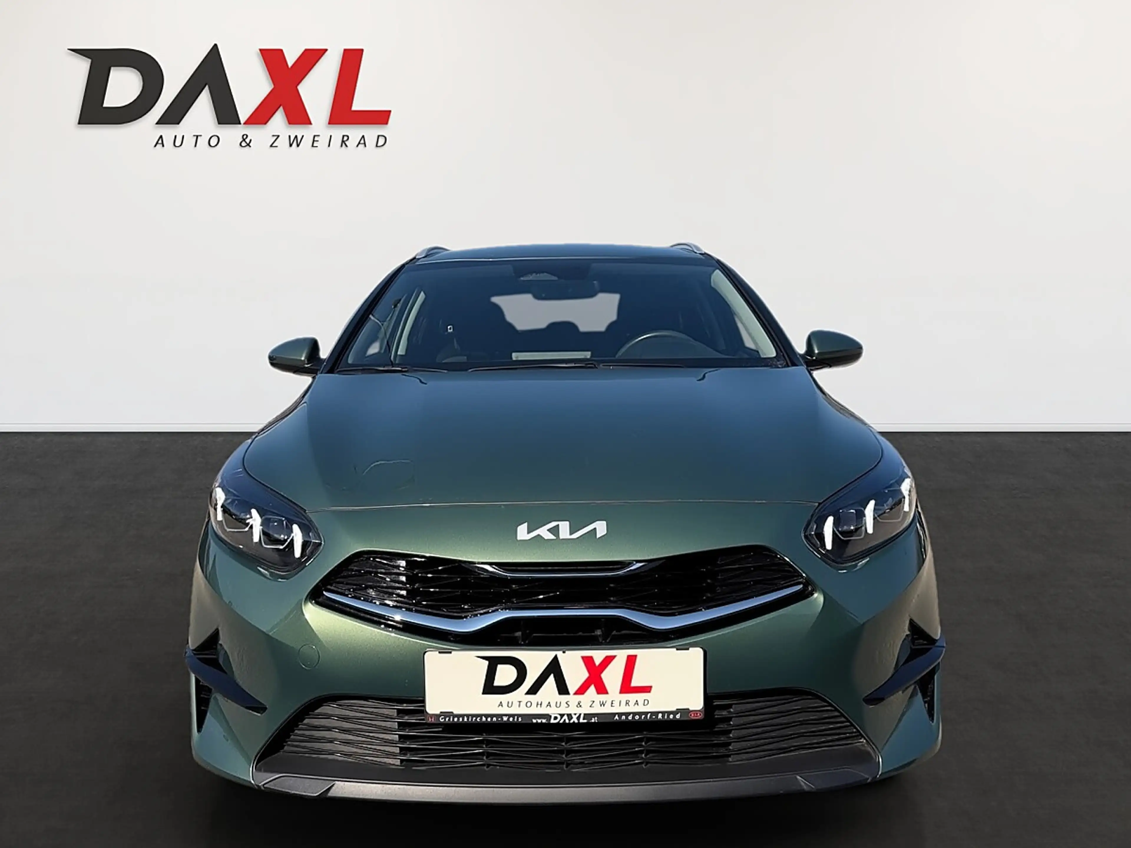 Kia Ceed SW / cee'd SW ceed SW 1,0 T-GDI GPF ISG Silber *Style Paket* — photo 2