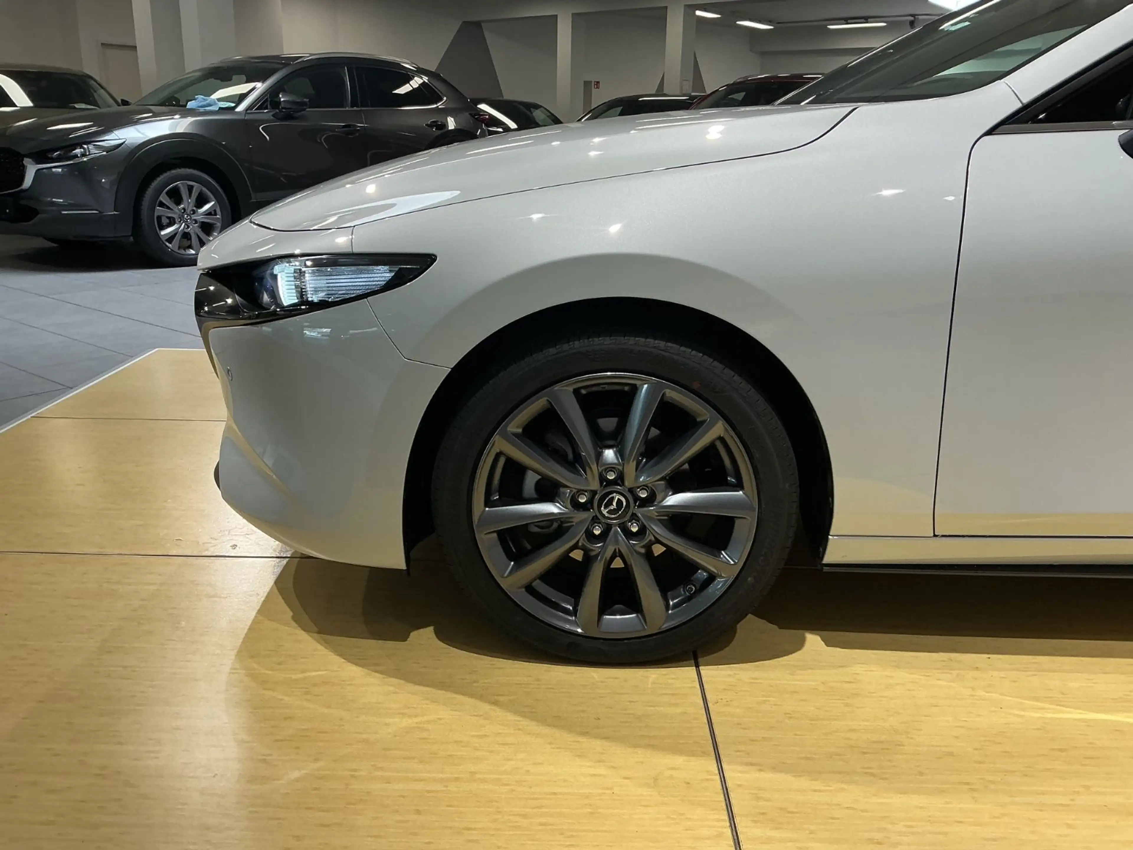 Mazda 3 Lim. 5-trg. Excl.-Line *BOSE*SHZ*LHZ*CarPlay* — photo 7