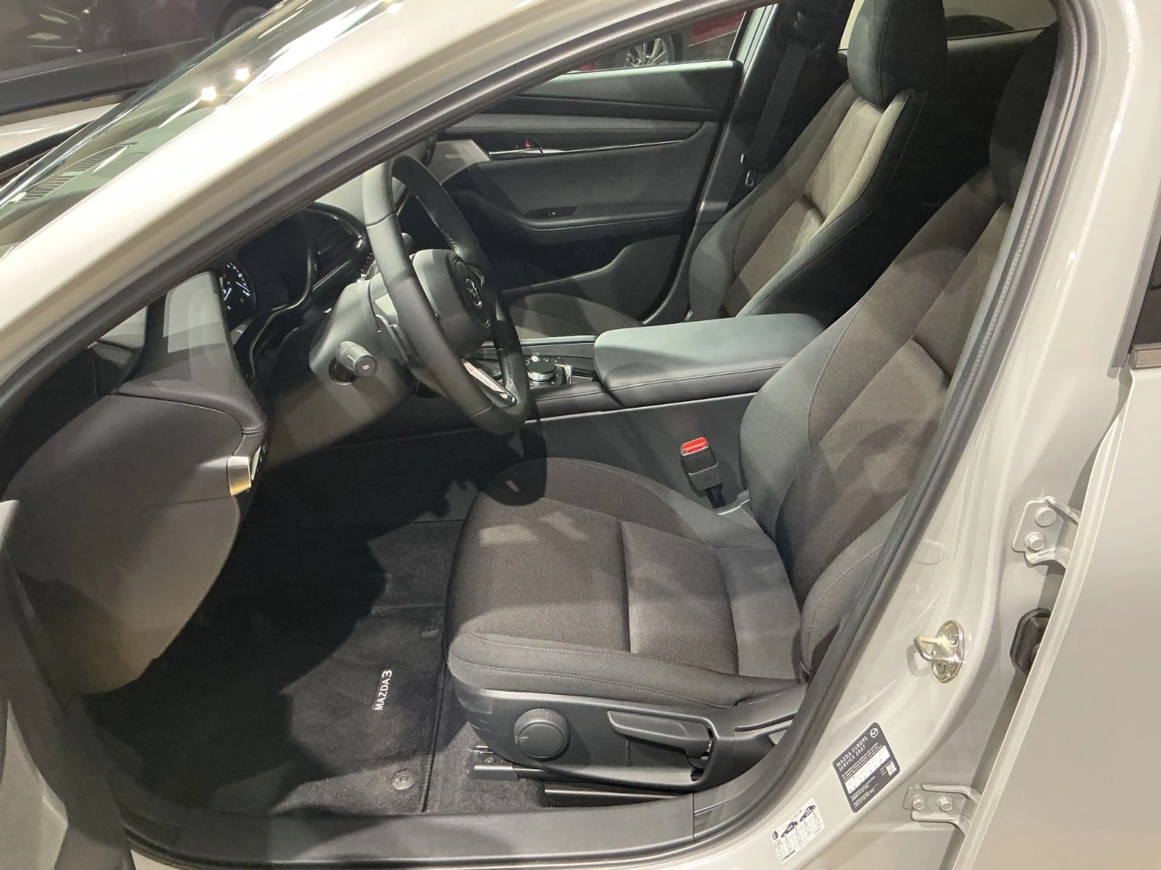 Mazda 3 Lim. 5-trg. Excl.-Line *BOSE*SHZ*LHZ*CarPlay* — photo 10