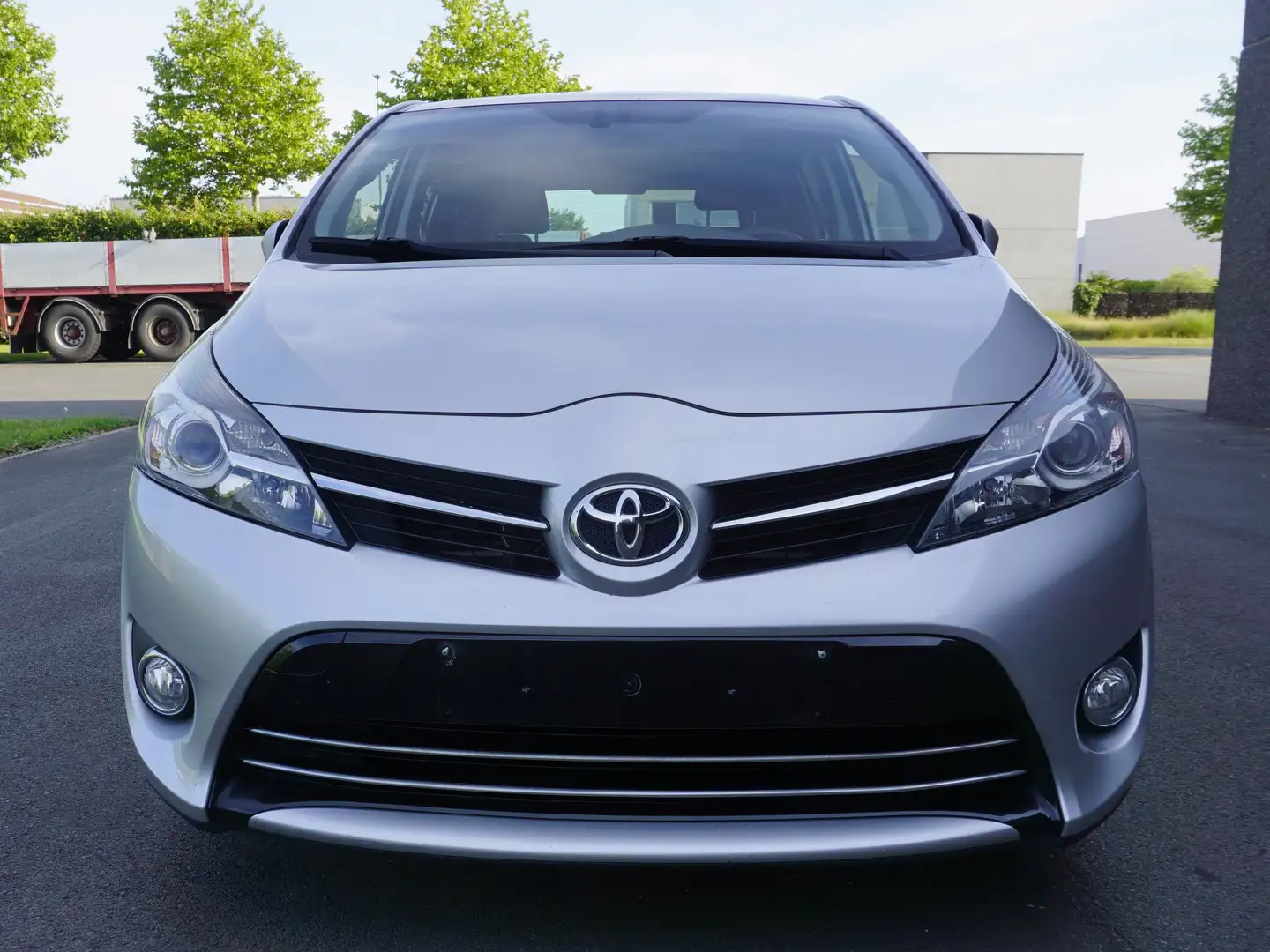 Toyota Verso 1.6D4D 162.762Km Navi-Cam-Cruise-Panodak-Prachtig Gris - 2