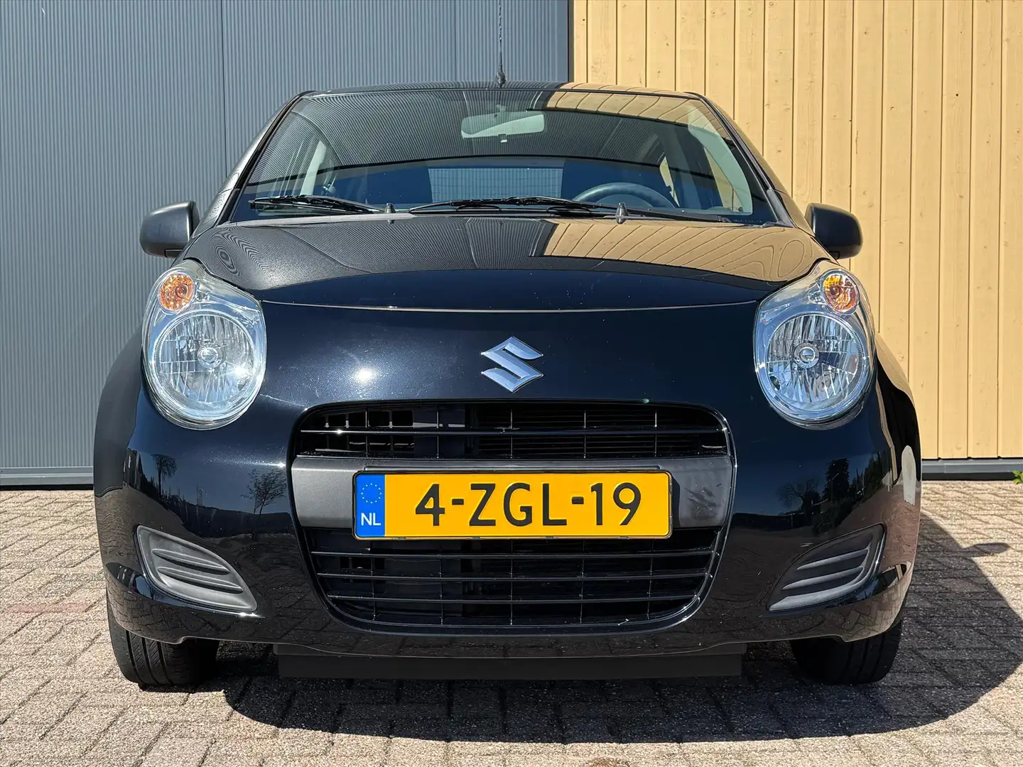 Suzuki Alto 1.0 68pk Celebration Easss | NL Auto | Airco | LMV Schwarz - 2