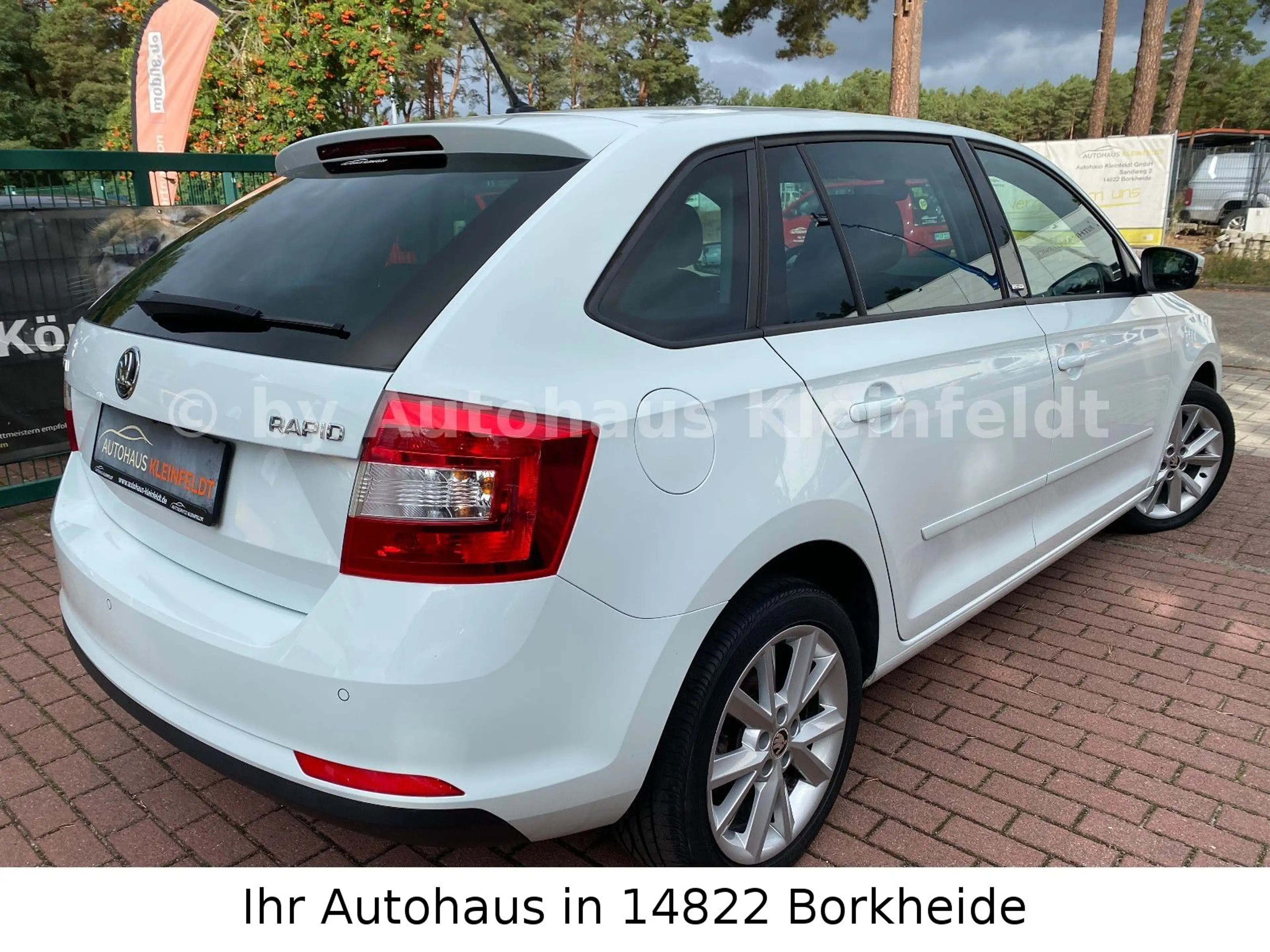 Skoda Rapid/Spaceback 1.2 TSI Spaceback Joy |XENON| — photo 4
