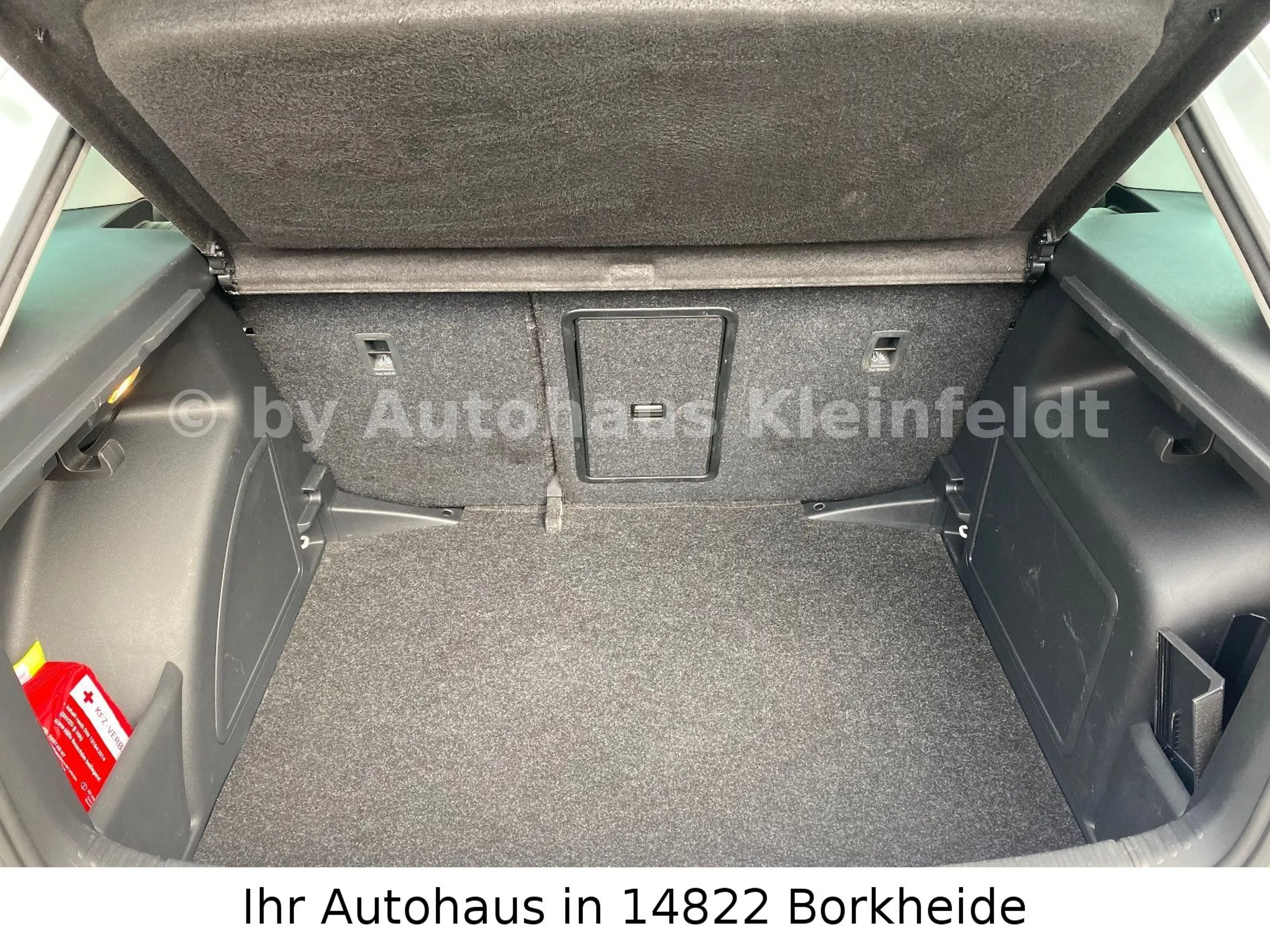 Skoda Rapid/Spaceback 1.2 TSI Spaceback Joy |XENON| — photo 8