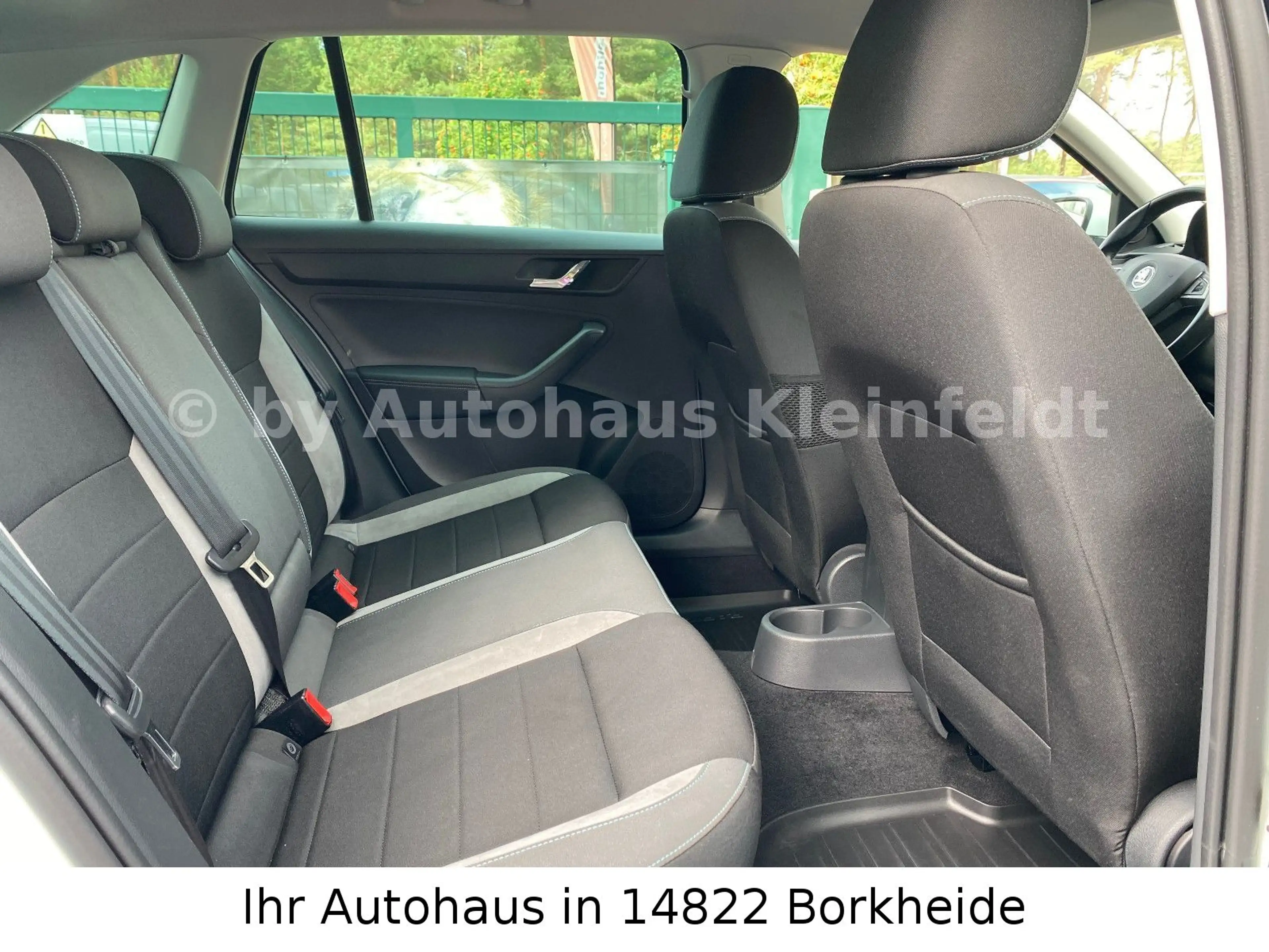 Skoda Rapid/Spaceback 1.2 TSI Spaceback Joy |XENON| — photo 7