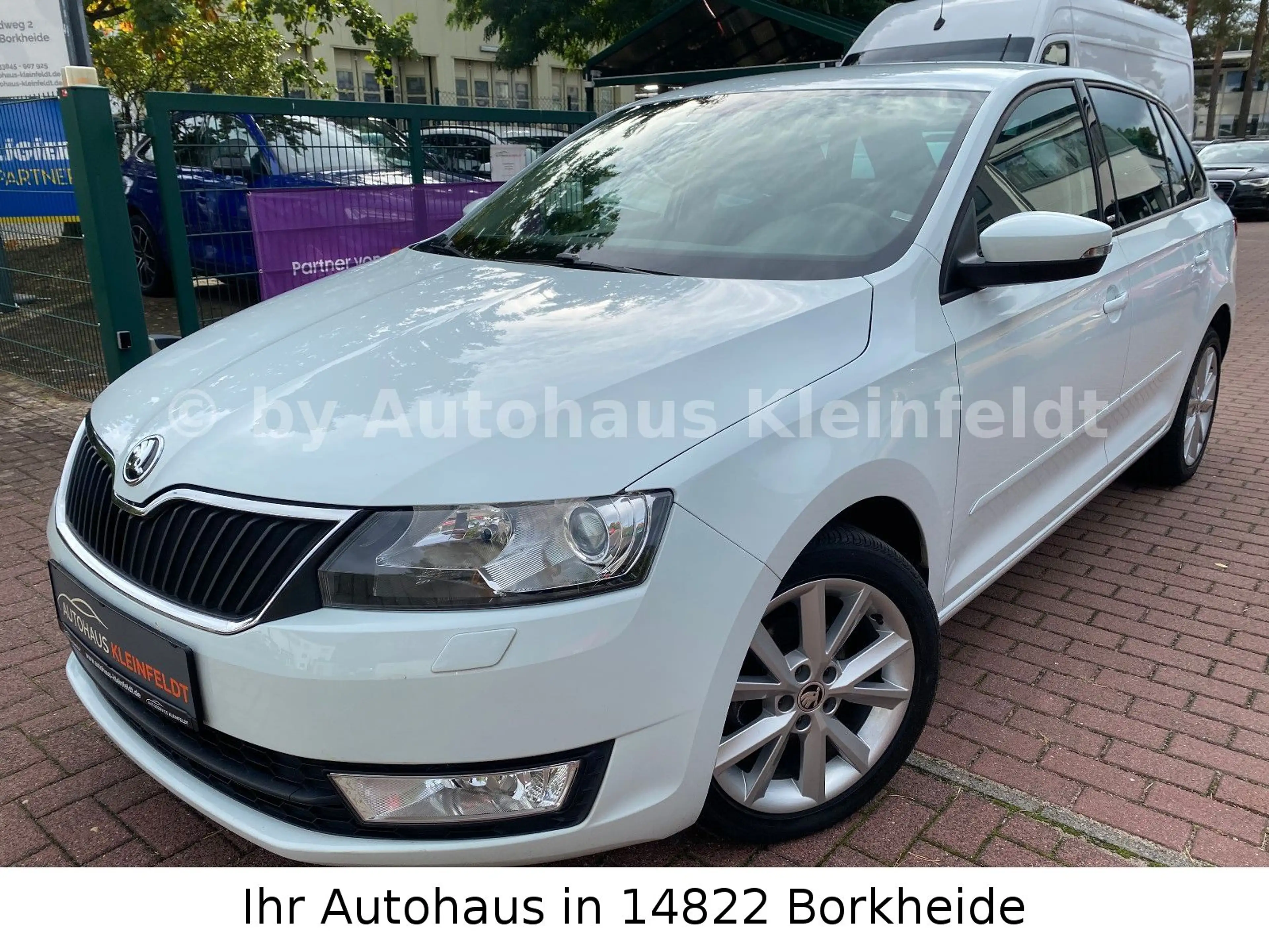 Skoda Rapid/Spaceback 1.2 TSI Spaceback Joy |XENON| — photo 2