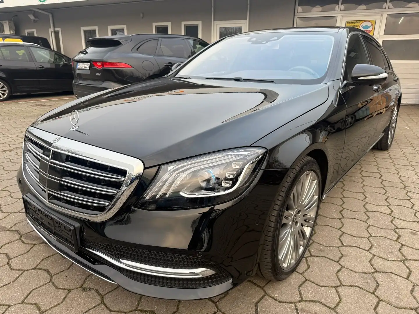Mercedes-Benz S 350 d 4Matic Lang Burmester Multibeam 20 Zoll Schwarz - 2
